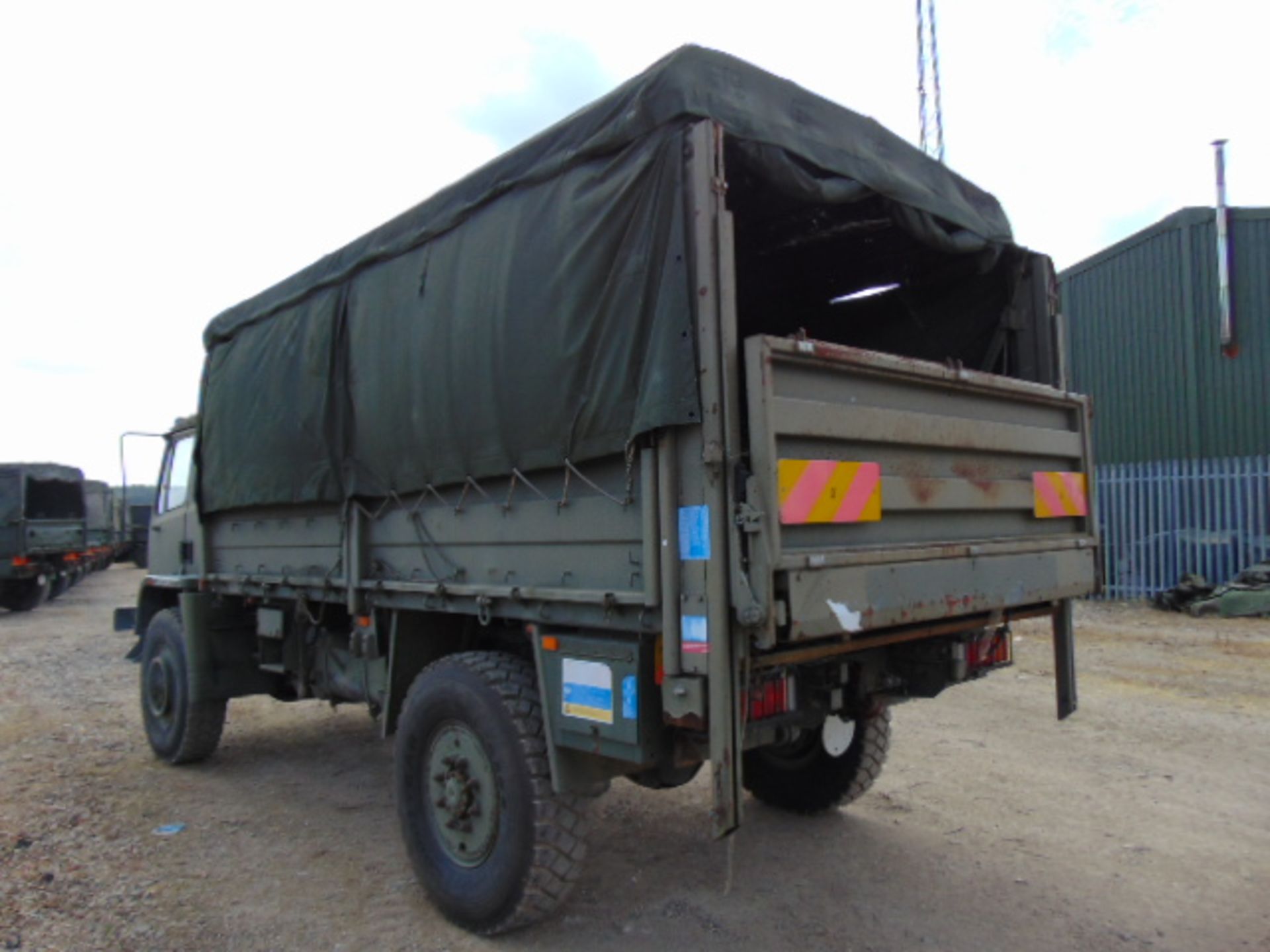 Left Hand Drive Leyland Daf 45/150 4 x 4 with Ratcliff 1000Kg Tail Lift - Image 8 of 15