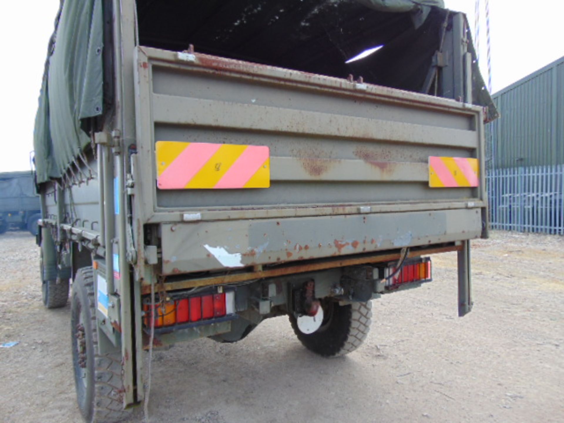 Left Hand Drive Leyland Daf 45/150 4 x 4 with Ratcliff 1000Kg Tail Lift - Image 9 of 15