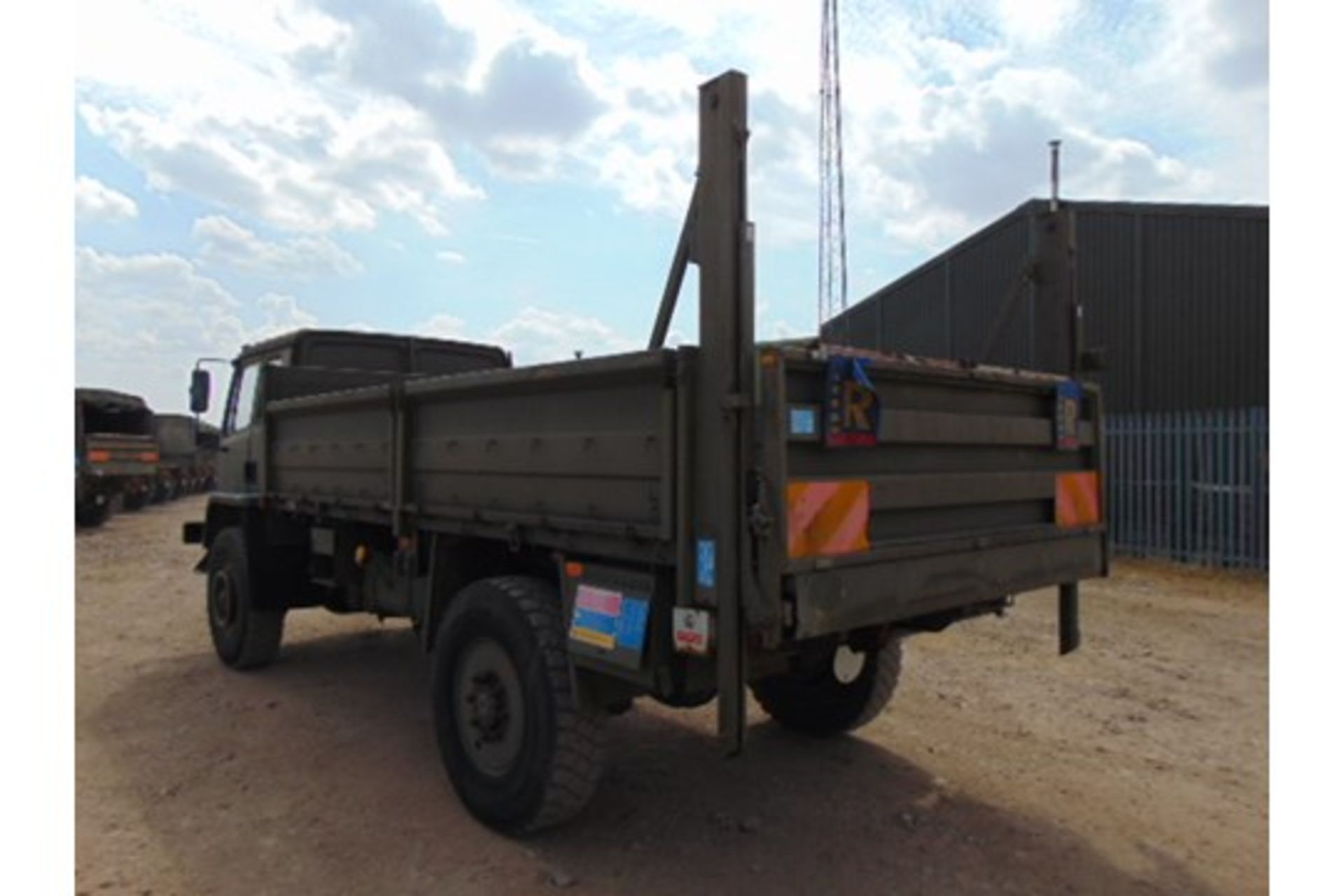 Leyland Daf 45/150 4 x 4 with Ratcliff 1000Kg Tail Lift - Image 8 of 14