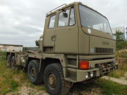 Direct from the UK MoD ONLINE AUCTION Qty 11 x DAF 8x6 DROPS Hook Loaders also Leyland Daf 4x4 Trucks, Broshuis Low Loader Trailers