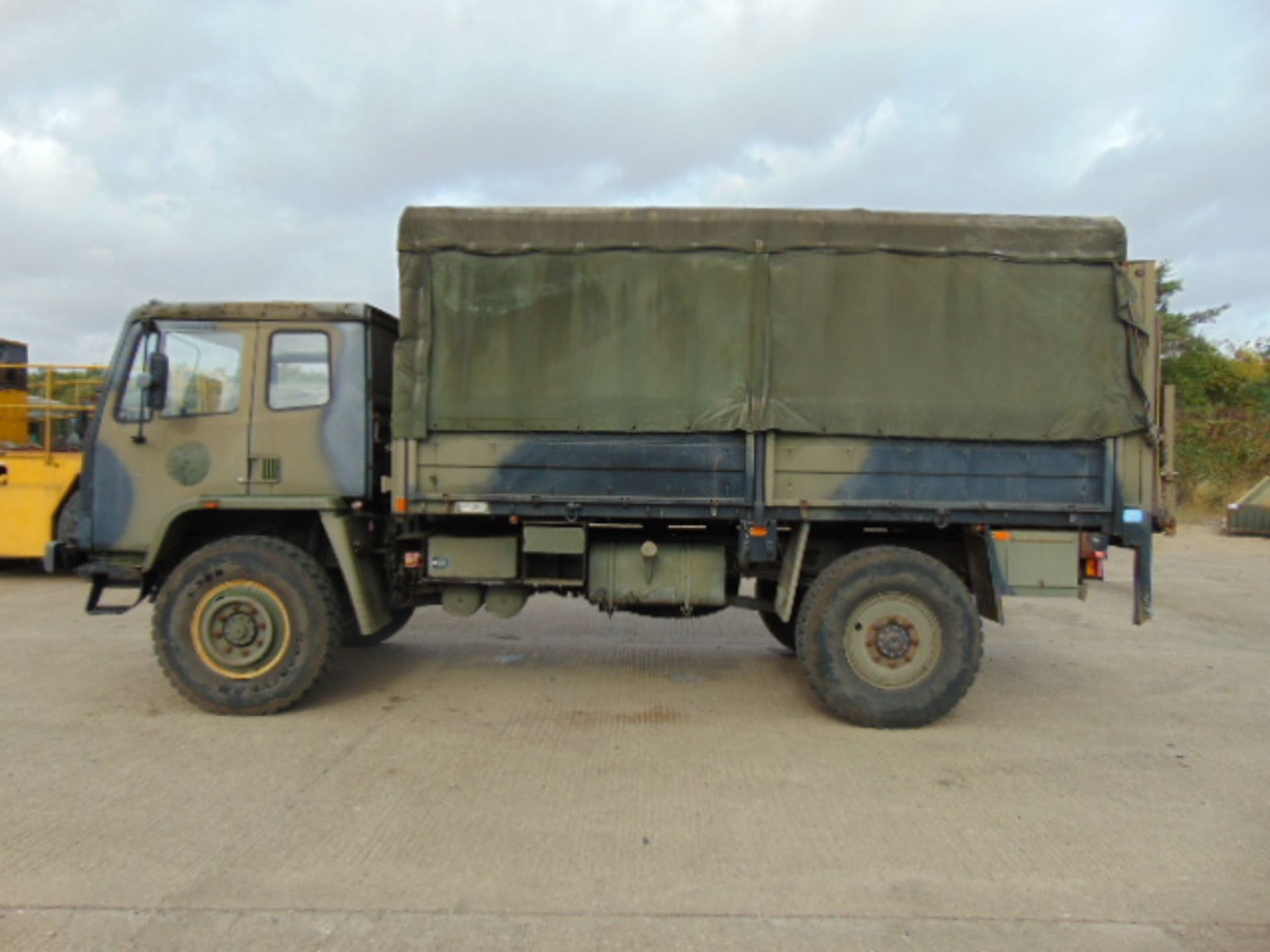 Leyland Daf 45/150 4 x 4 with Ratcliff 1000Kg Tail Lift - Image 4 of 16