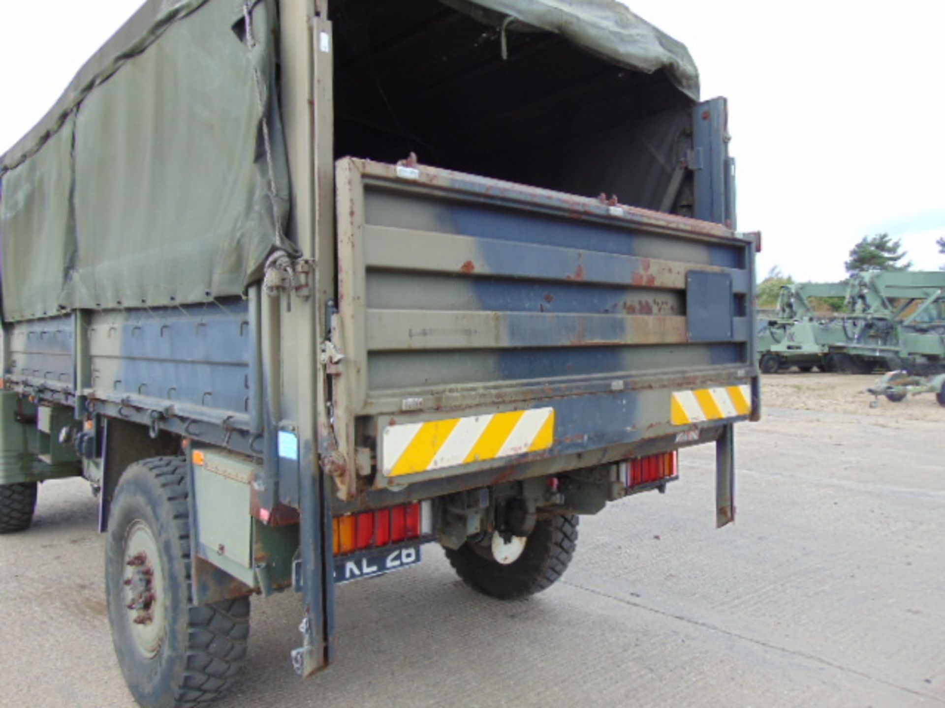 Leyland Daf 45/150 4 x 4 with Ratcliff 1000Kg Tail Lift - Image 9 of 16