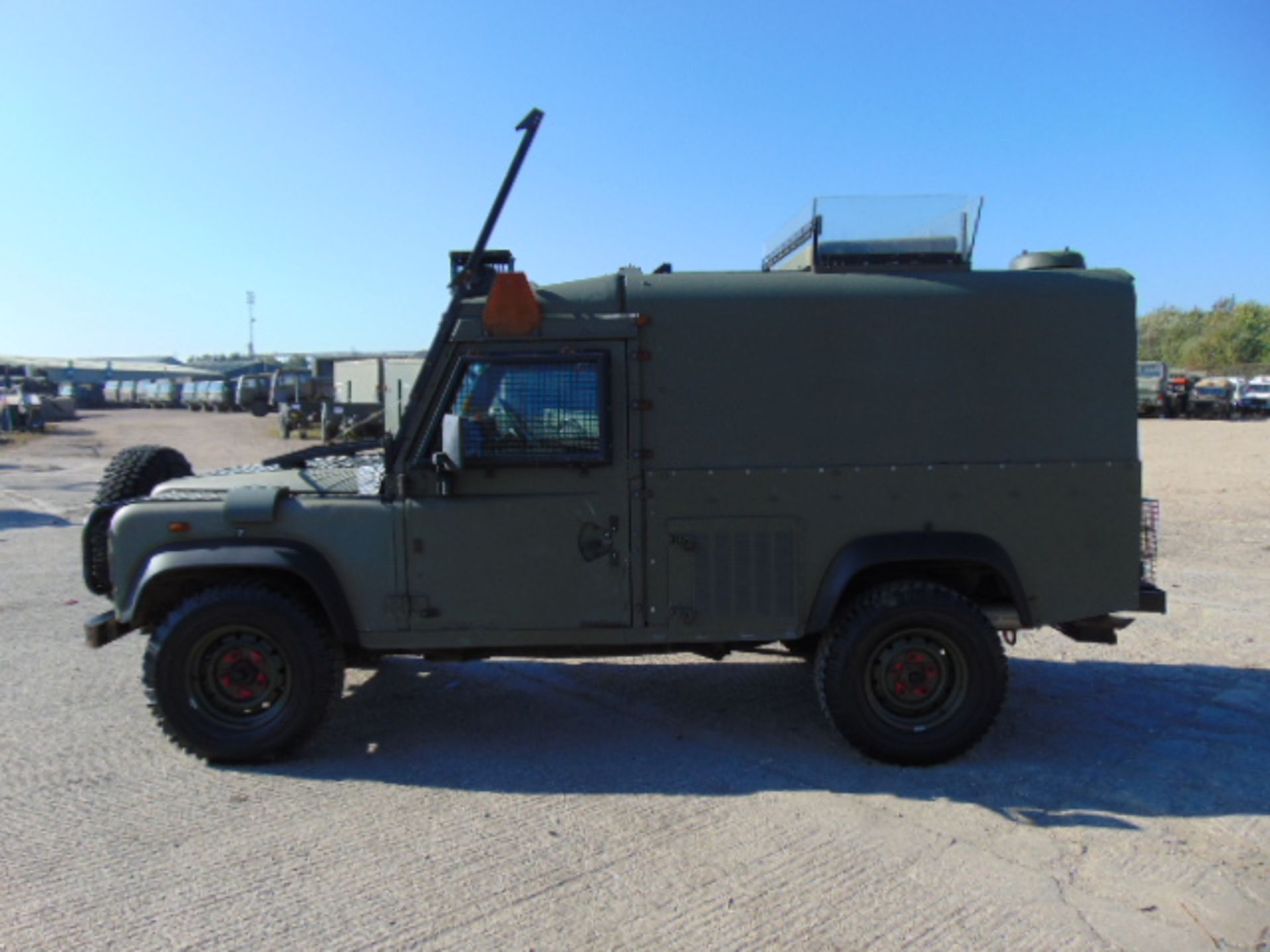 Land Rover 110 300TDi Snatch-2A - Image 4 of 24