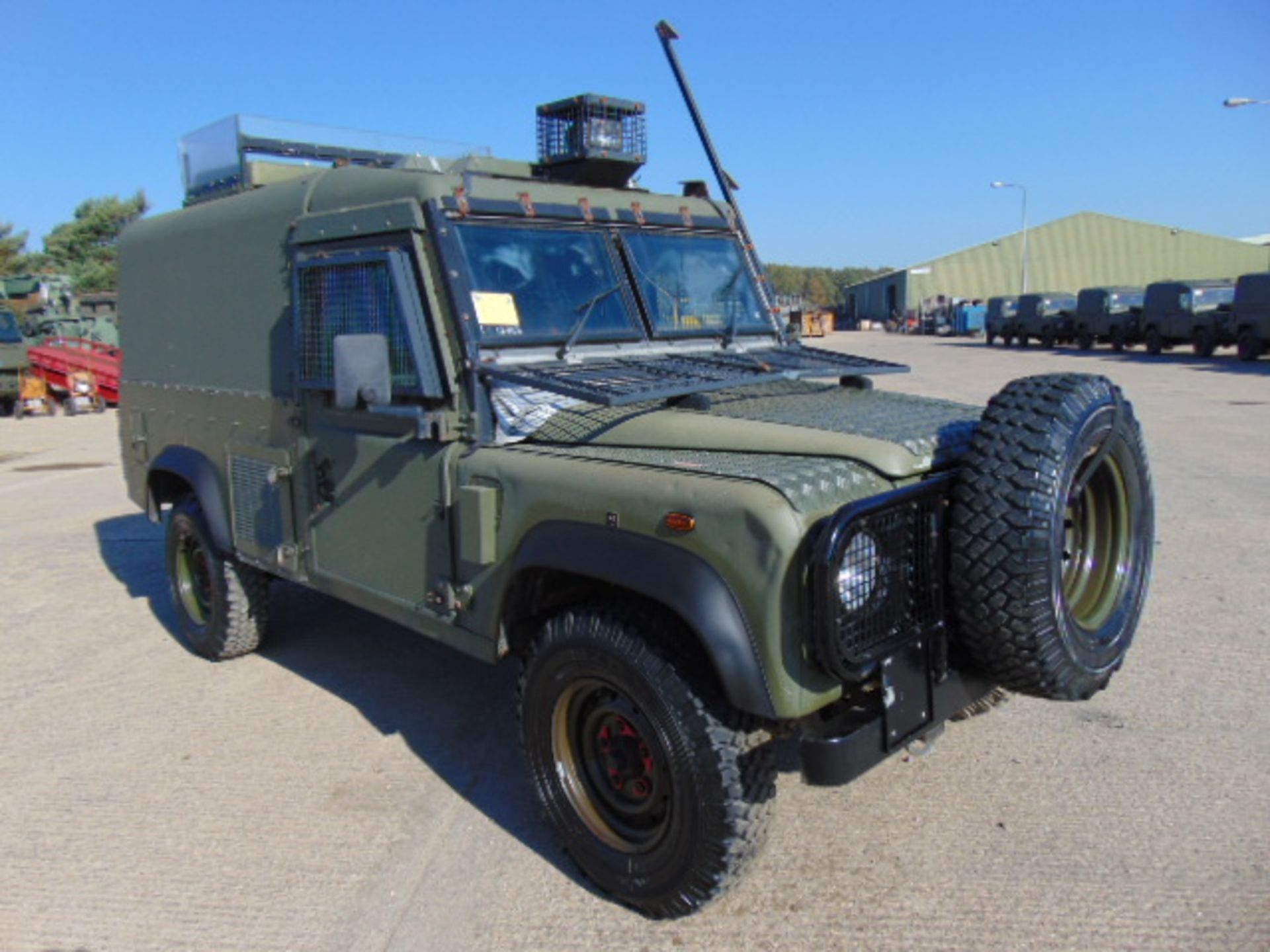 Land Rover 110 300TDi Snatch-2A