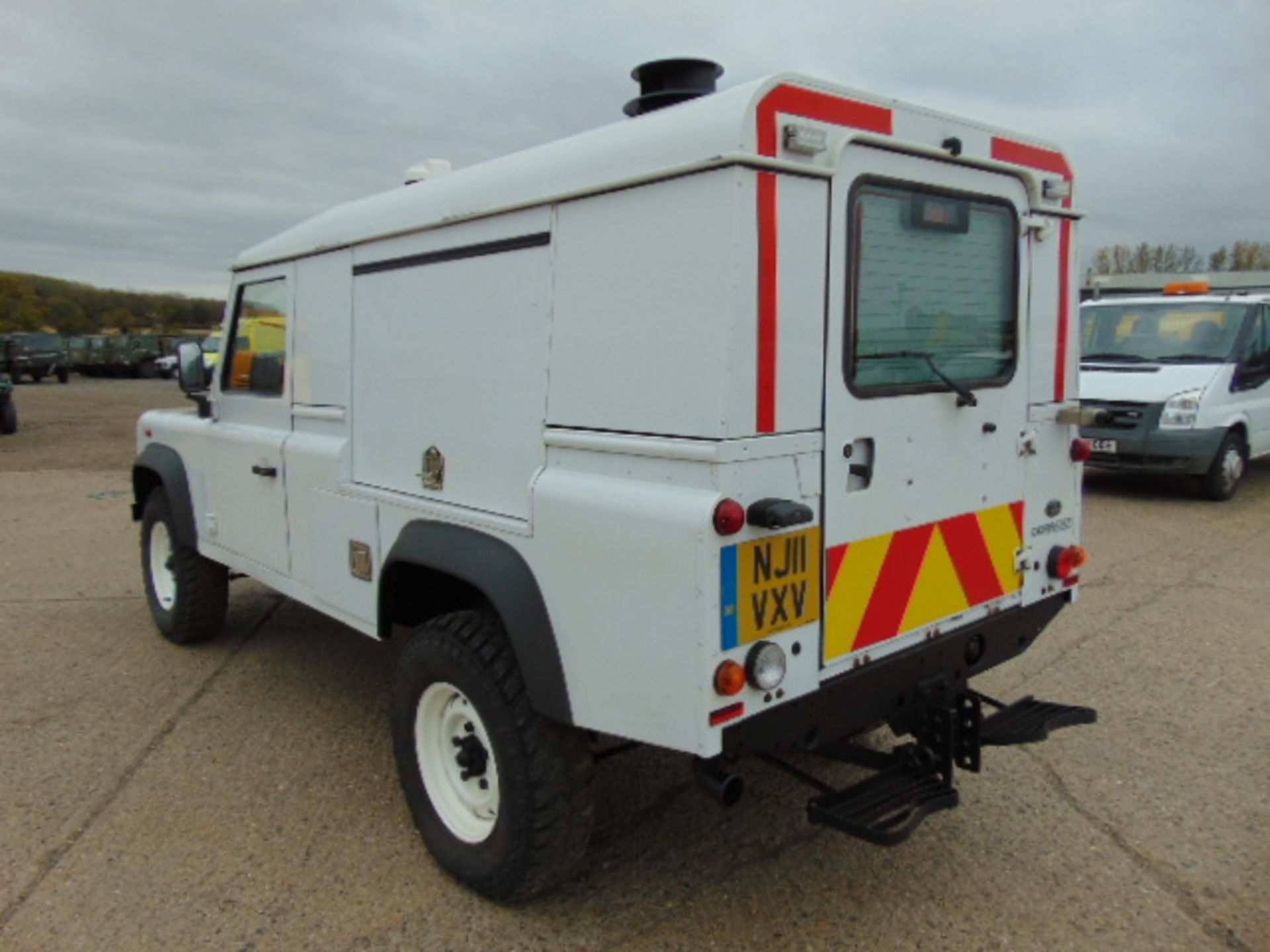 Land Rover Defender 110 Puma Hardtop 4x4 Special Utility (Mobile Workshop) complete with Winch - Image 8 of 24