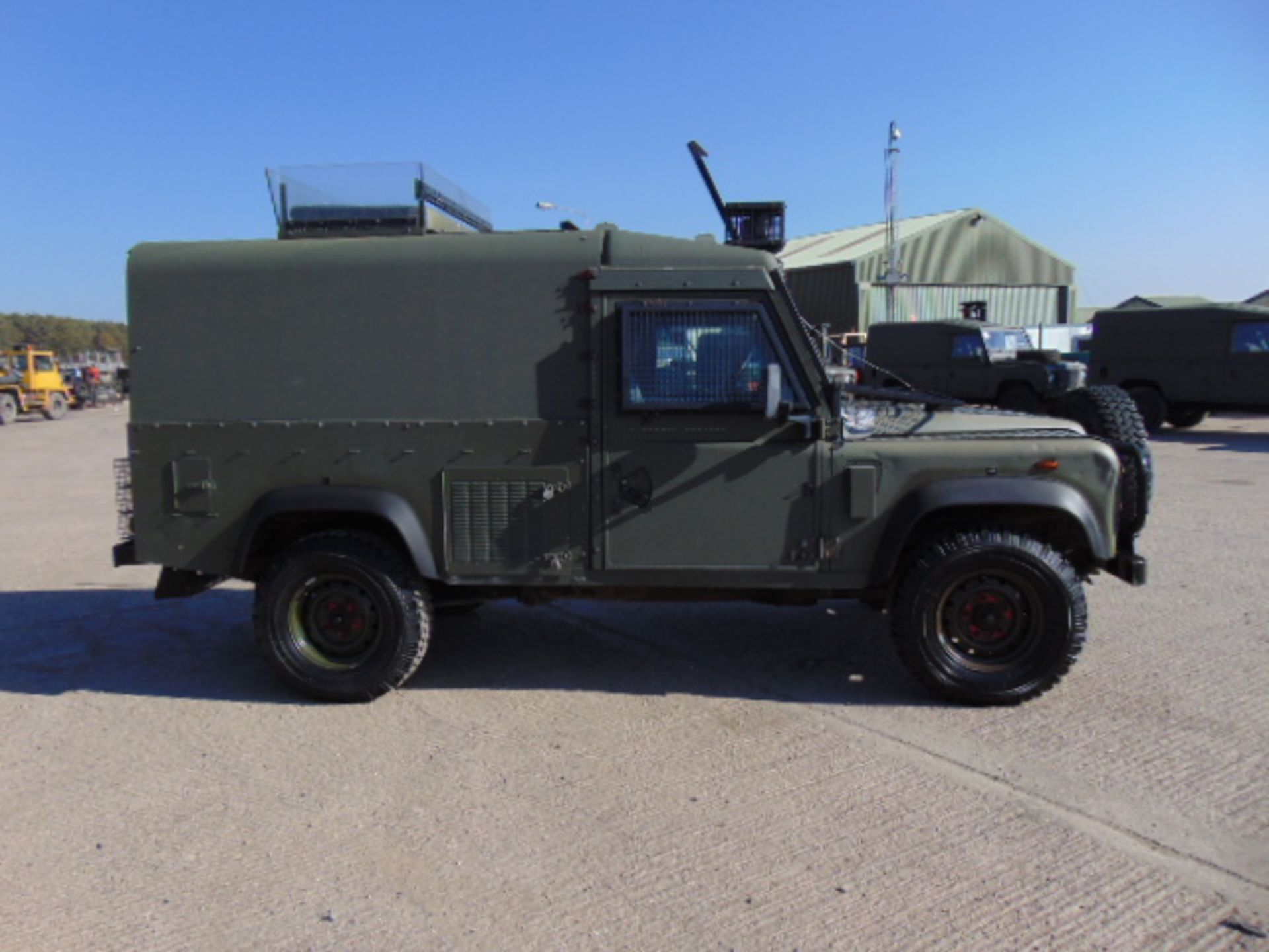 Land Rover 110 300TDi Snatch-2A - Image 5 of 24