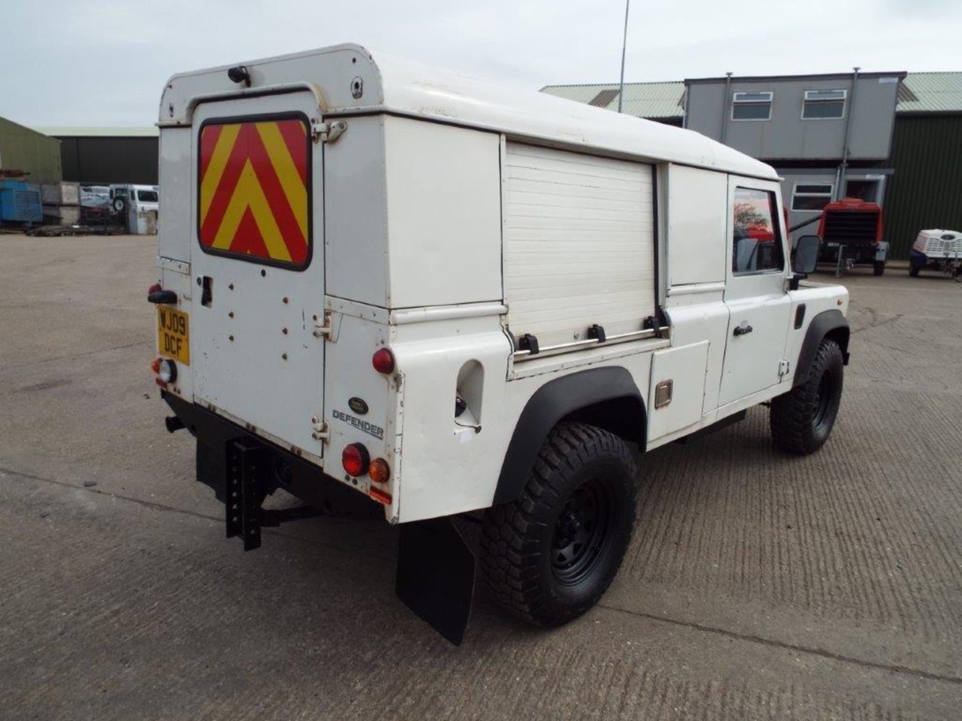 Land Rover Defender 110 Puma Hardtop 4x4 Special Utility (Mobile Workshop) complete with Winch - Image 6 of 31