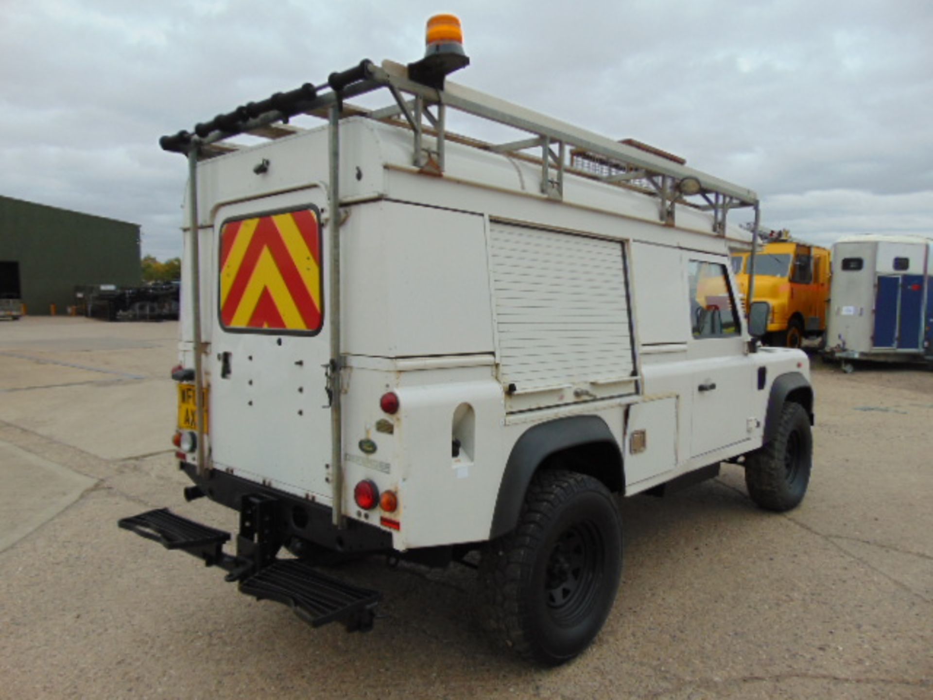 Land Rover Defender 110 Puma Hardtop 4x4 Special Utility (Mobile Workshop) complete with Winch - Image 6 of 23