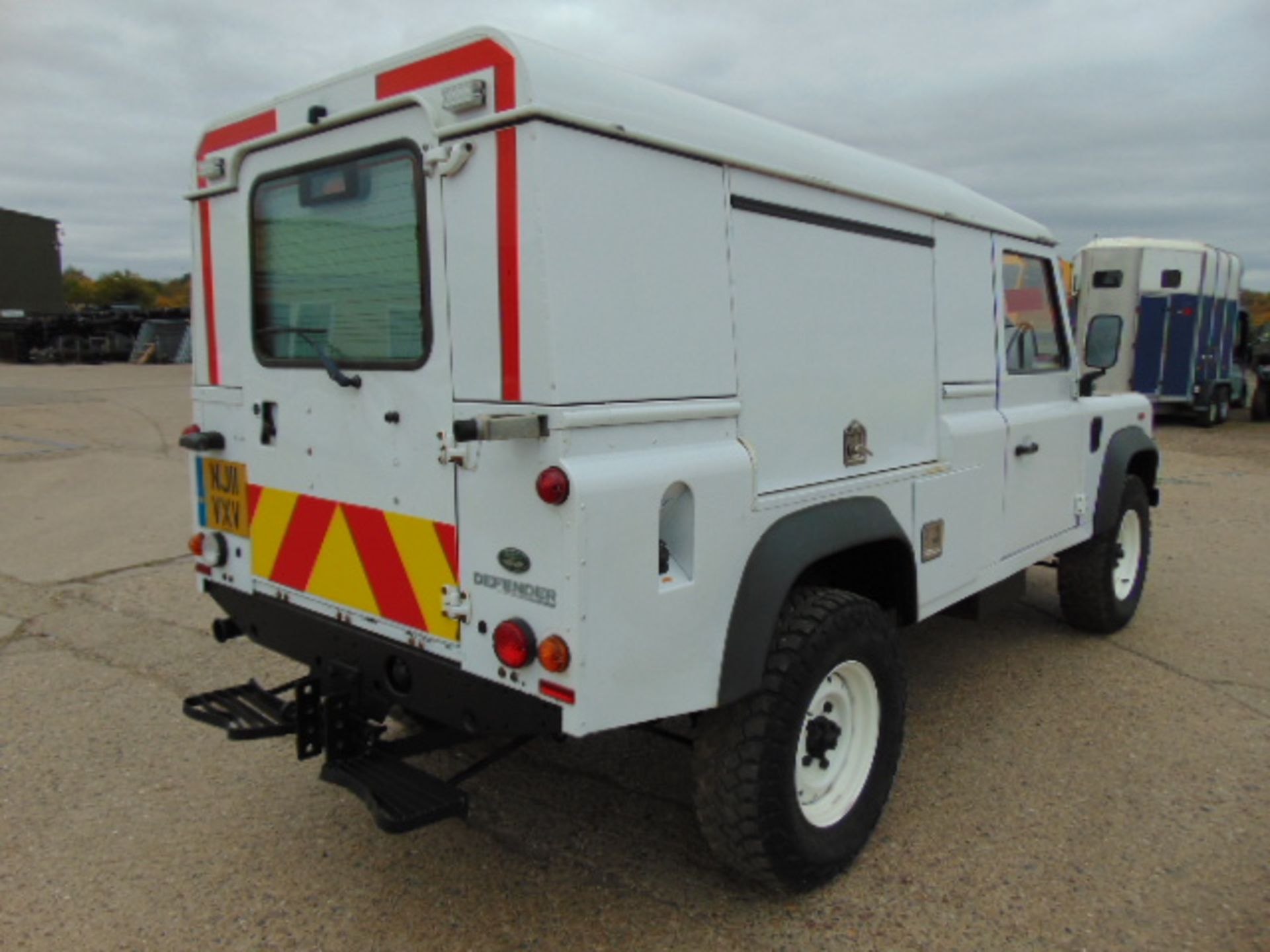 Land Rover Defender 110 Puma Hardtop 4x4 Special Utility (Mobile Workshop) complete with Winch - Image 6 of 24