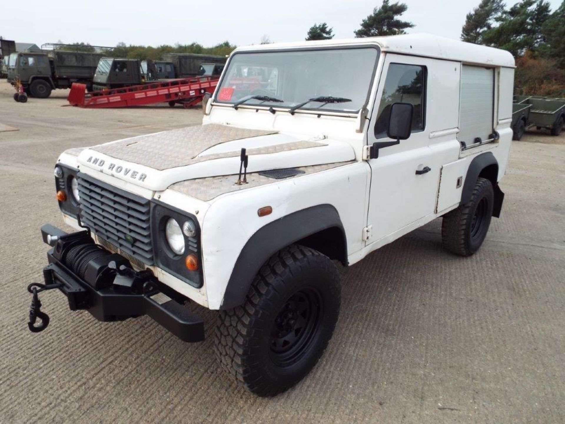 Land Rover Defender 110 Puma Hardtop 4x4 Special Utility (Mobile Workshop) complete with Winch - Image 3 of 31