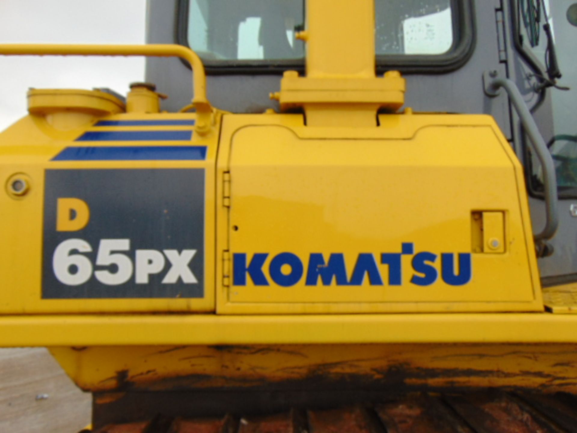 Komatsu D65PX-15 Bull Dozer Crawler Tractor - Image 17 of 26