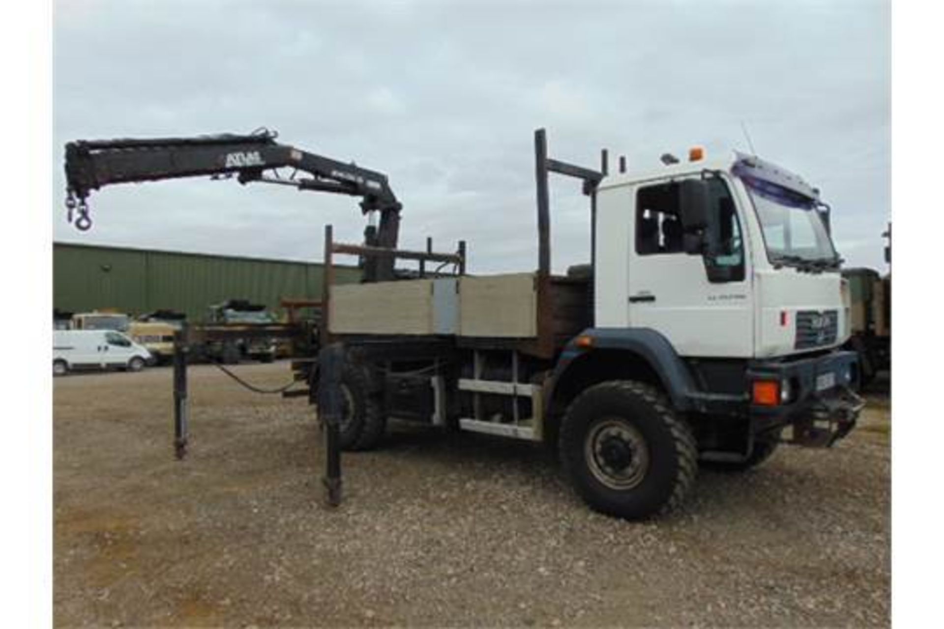 Man LE18.220 4x4 Dropside complete with Atlas 120.2E Crane and H14P SuperWinch