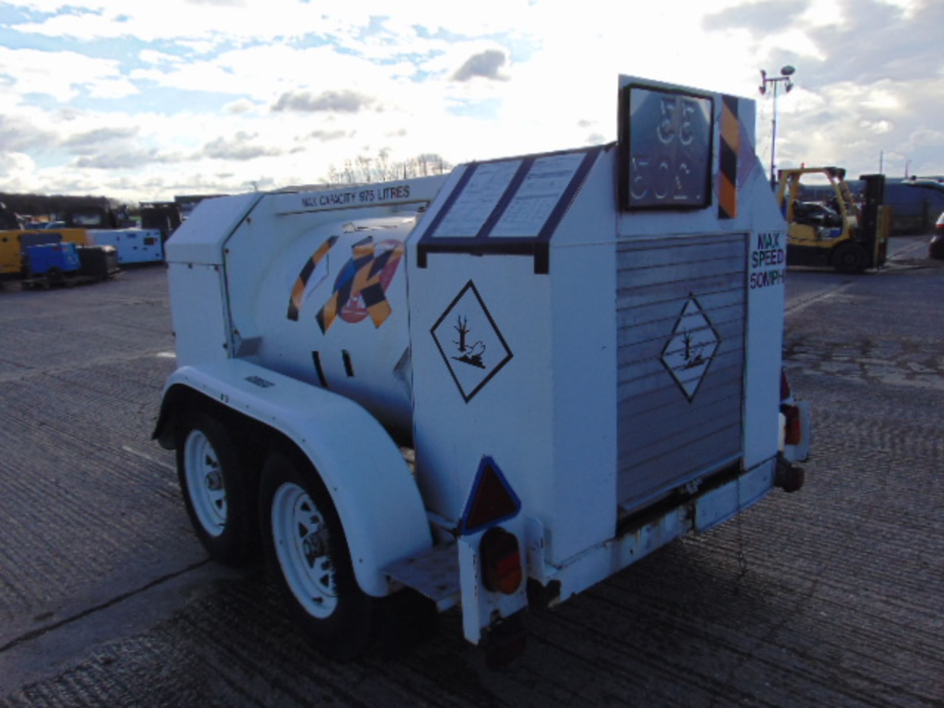 Thomson Carmichael Light Aircraft 975Ltr Avgas Fuel Bowser Trailer - Image 8 of 18