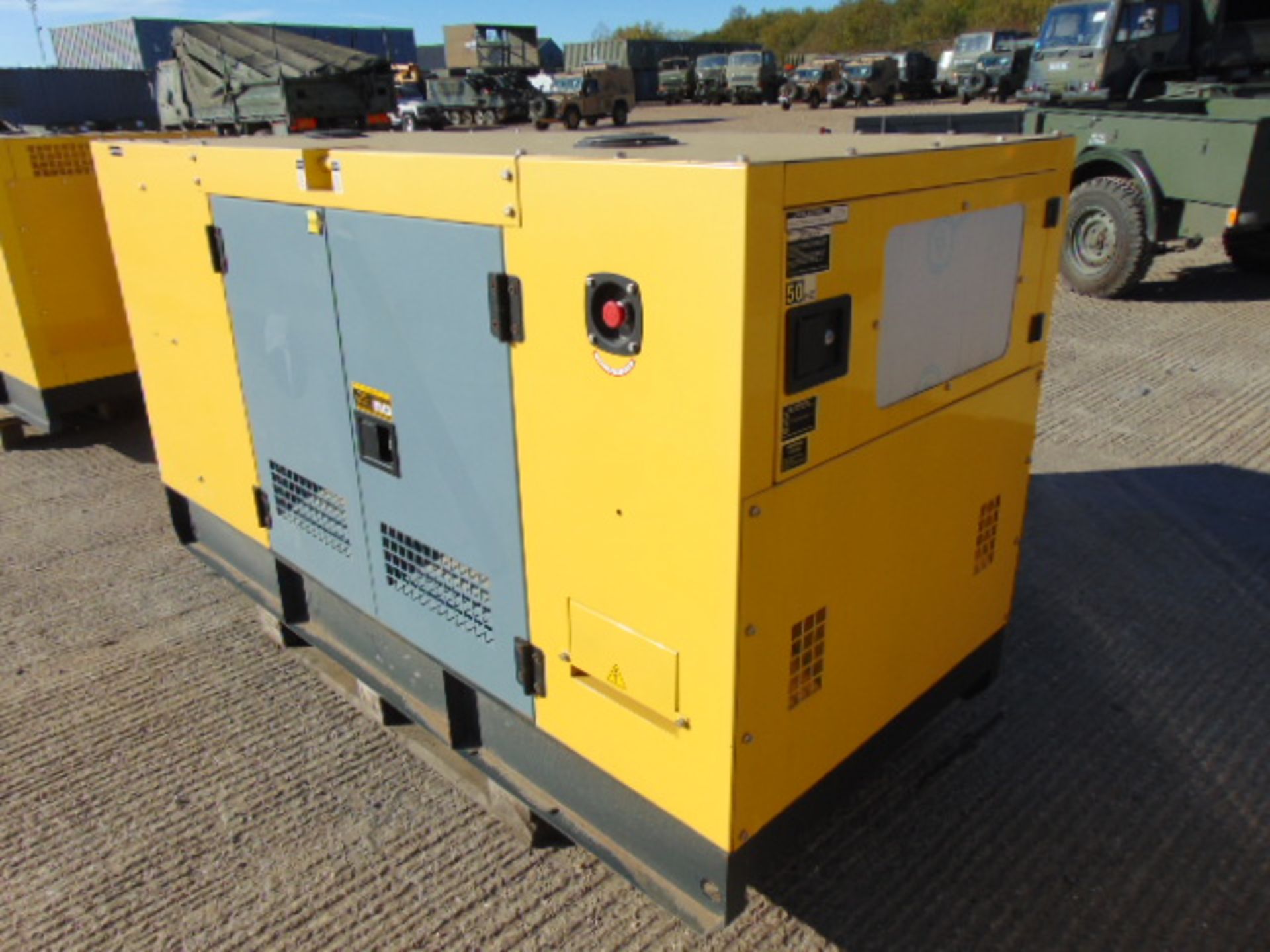 UNISSUED WITH TEST HOURS ONLY 70 KVA 3 Phase Silent Diesel Generator Set - Bild 2 aus 15