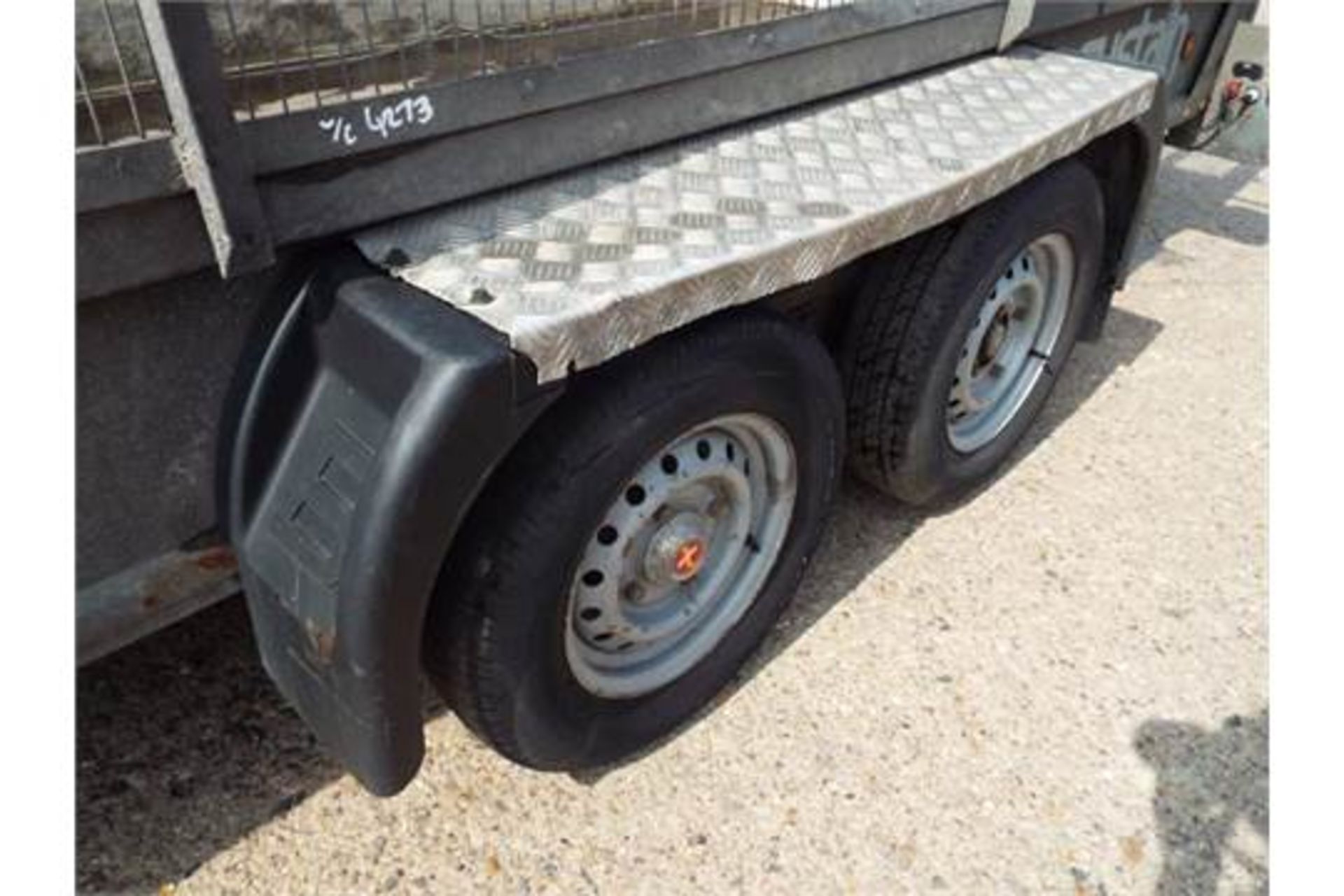 Bateson 1300Kg Twin Axle Trailer with Rear Ramp and Cage Sides - Bild 17 aus 21