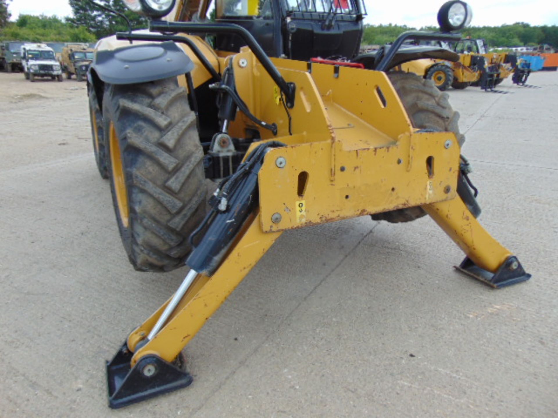 2014 Caterpillar TH414C GC 3.6 ton Telehandler - Image 6 of 23