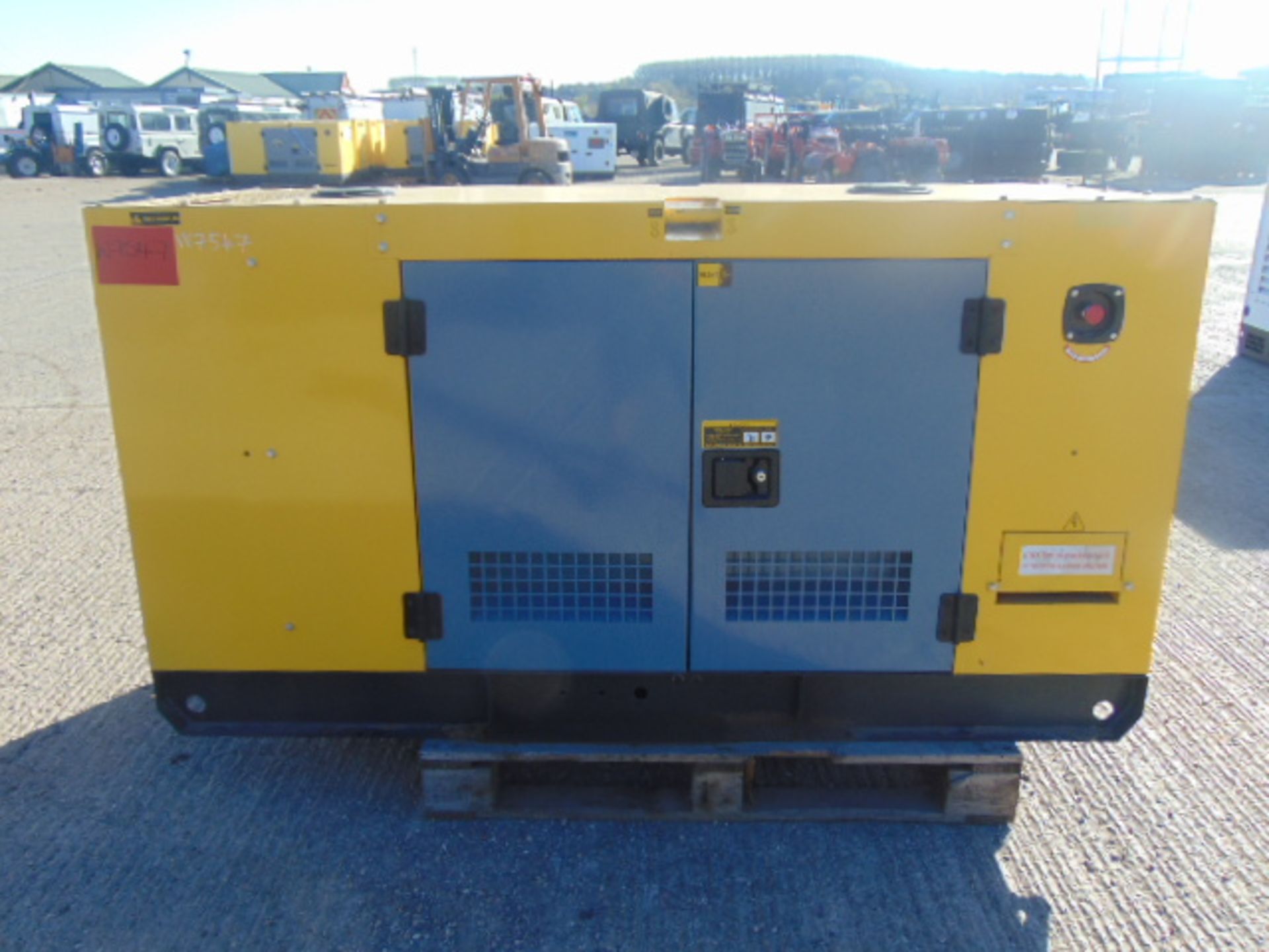 UNISSUED WITH TEST HOURS ONLY 25 KVA 3 Phase Silent Diesel Generator Set - Image 4 of 17