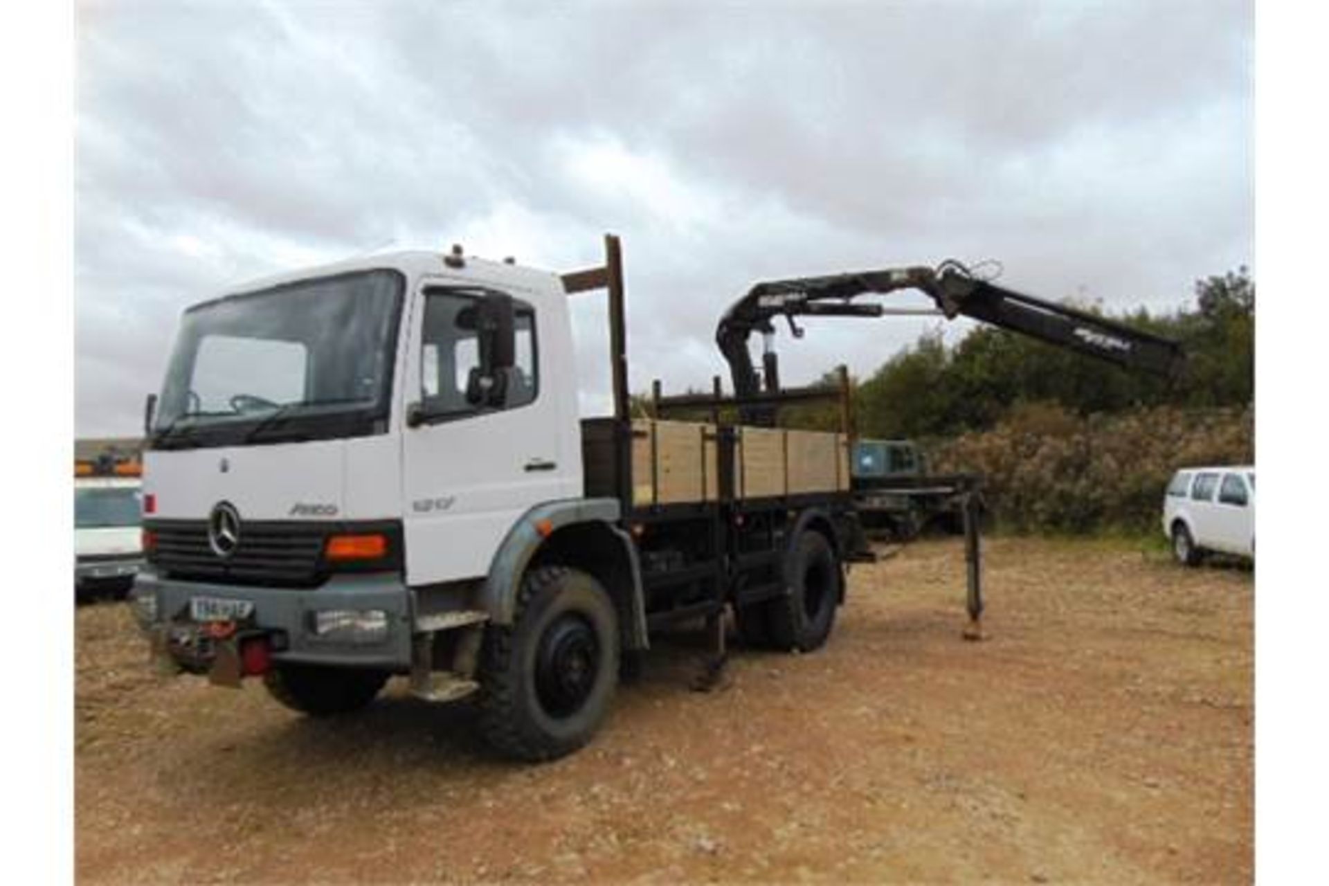 Mercedes-Benz Atego 1317 4x4 Dropside complete with Atlas 105.1 Crane and H14P SuperWinch - Image 4 of 36