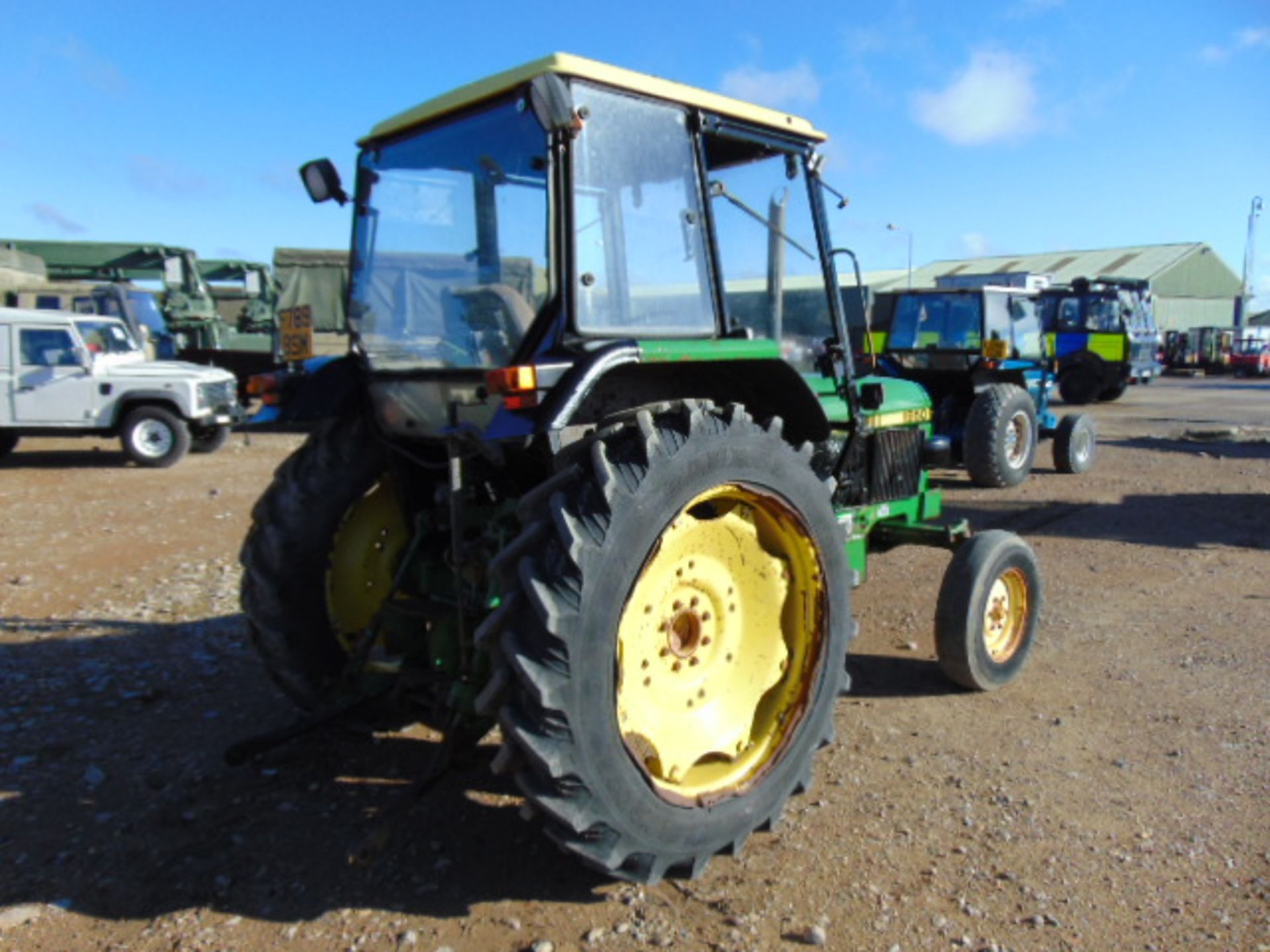 John Deere 1950 2WD Tractor - Image 6 of 17