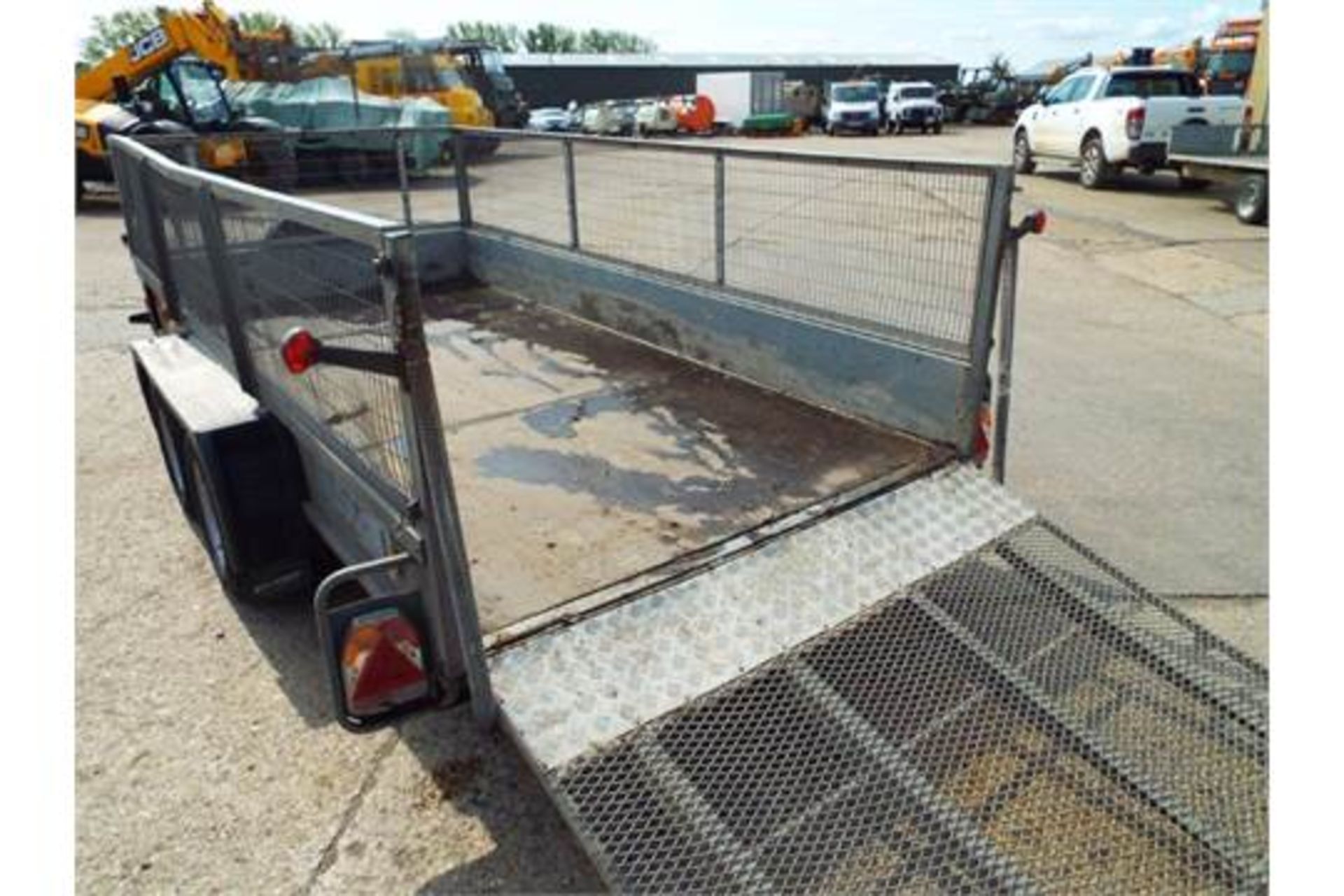 Bateson 1300Kg Twin Axle Trailer with Rear Ramp and Cage Sides - Image 12 of 21