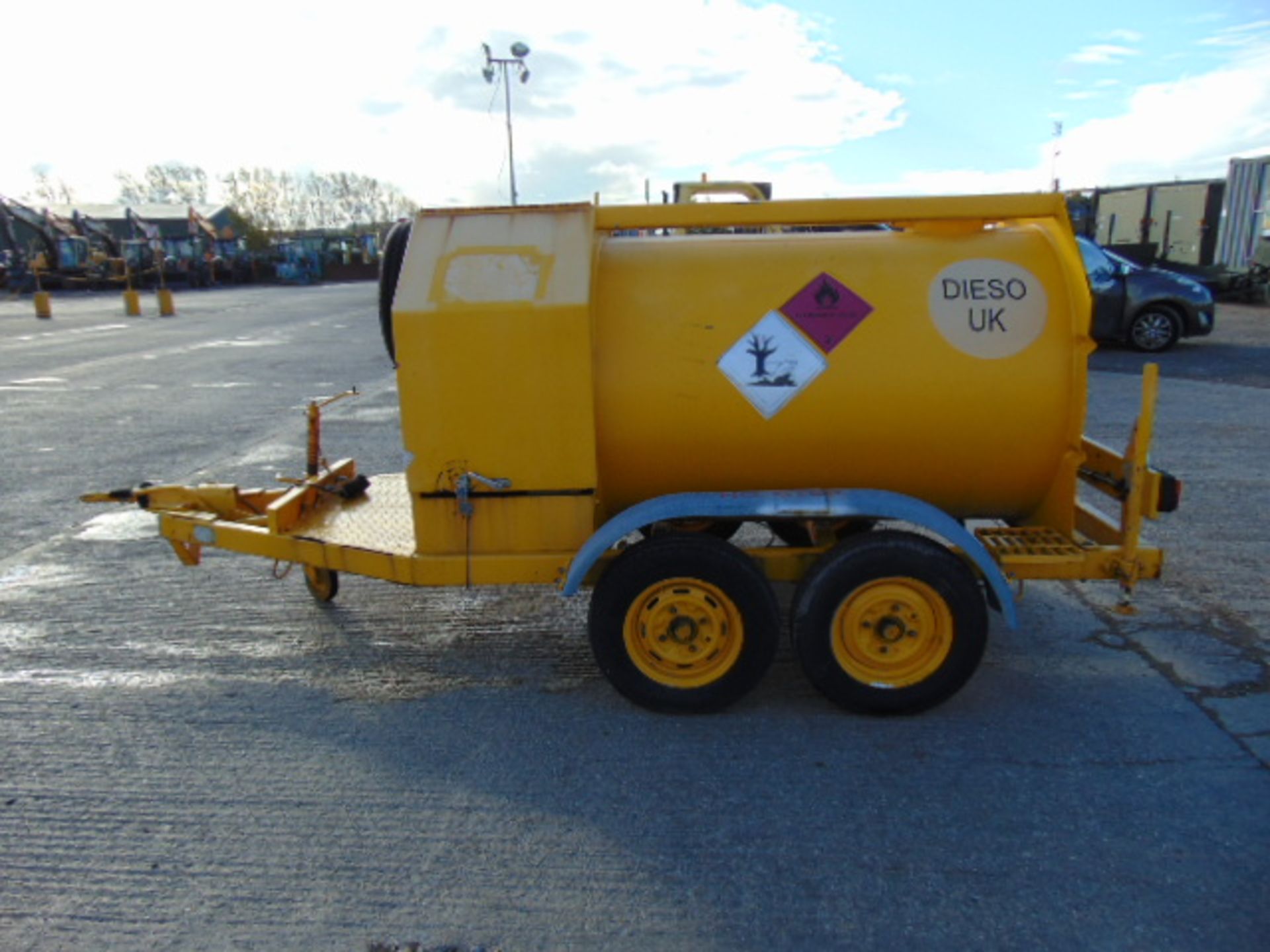 Thomson Carmichael Light Aircraft 950Ltr Fuel Bowser Trailer - Image 4 of 16