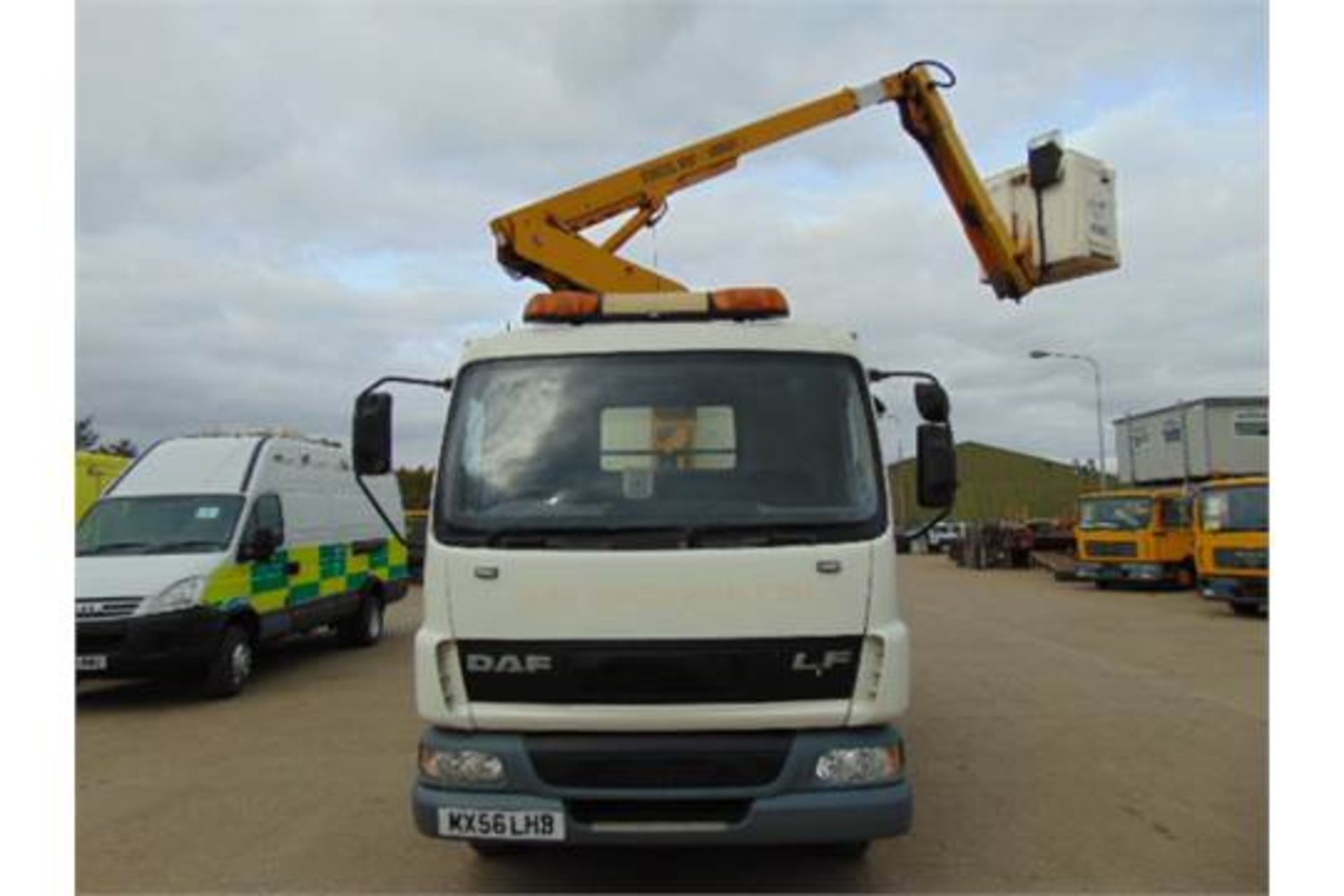 DAF 45.150 C/W Versalift 38NF Aerial Work Platform - Image 3 of 31