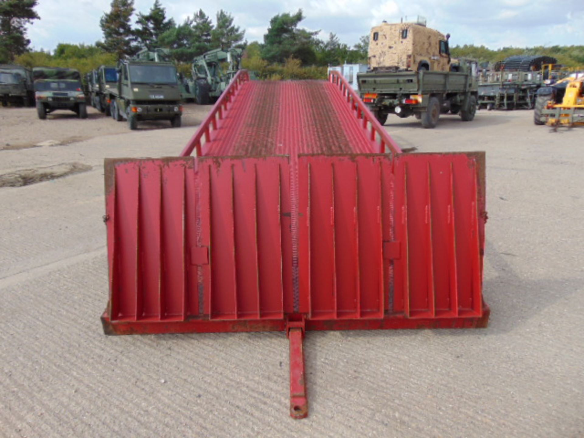 2012 Thorworld 10 Tonne Electric / Hydraulic Mobile Loading Ramp - Bild 4 aus 9