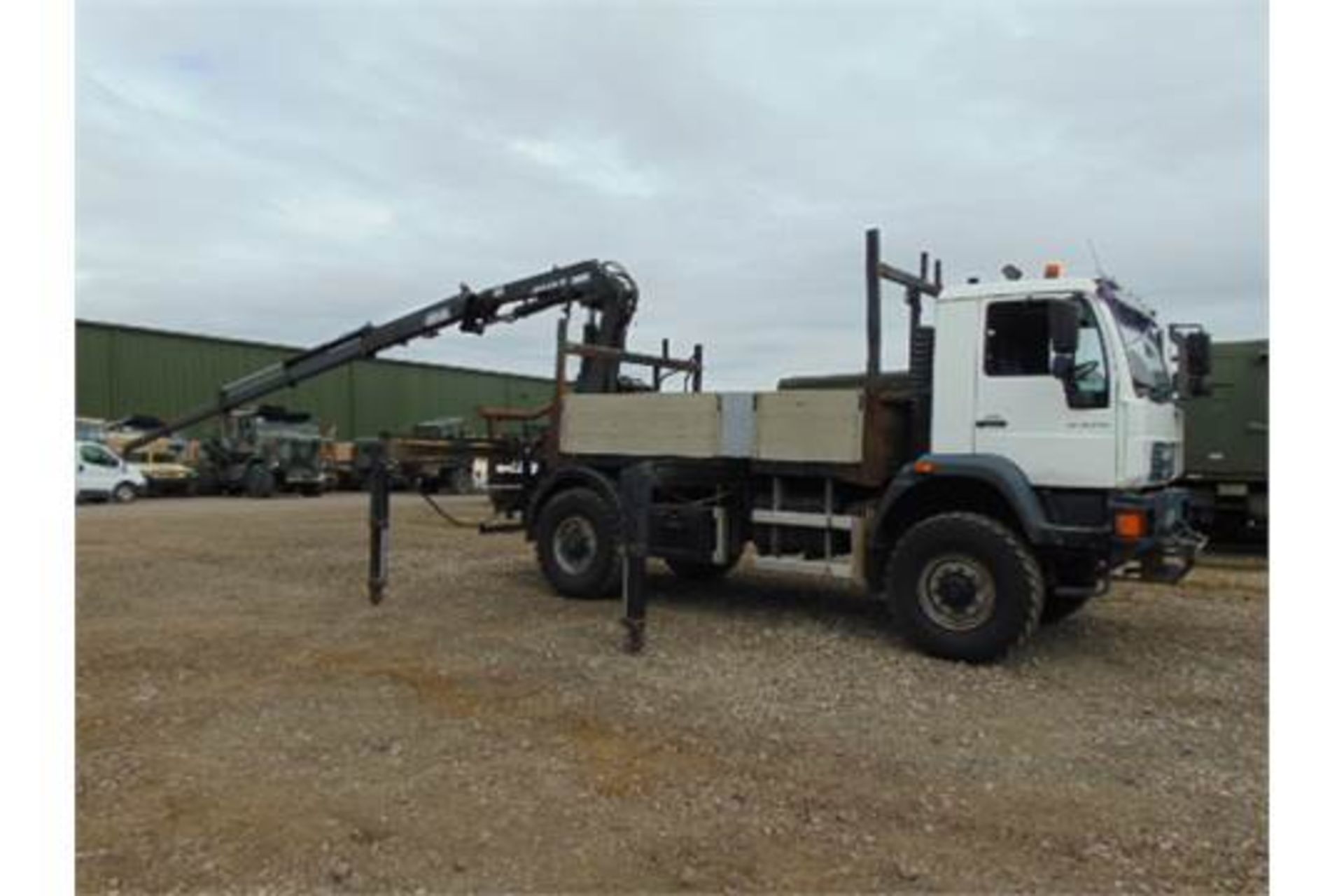 Man LE18.220 4x4 Dropside complete with Atlas 120.2E Crane and H14P SuperWinch - Image 4 of 36