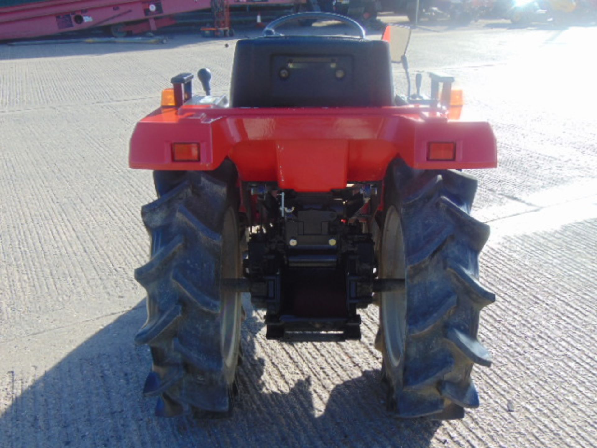 Mitsubishi MT16 2WD Compact Tractor - Image 7 of 17