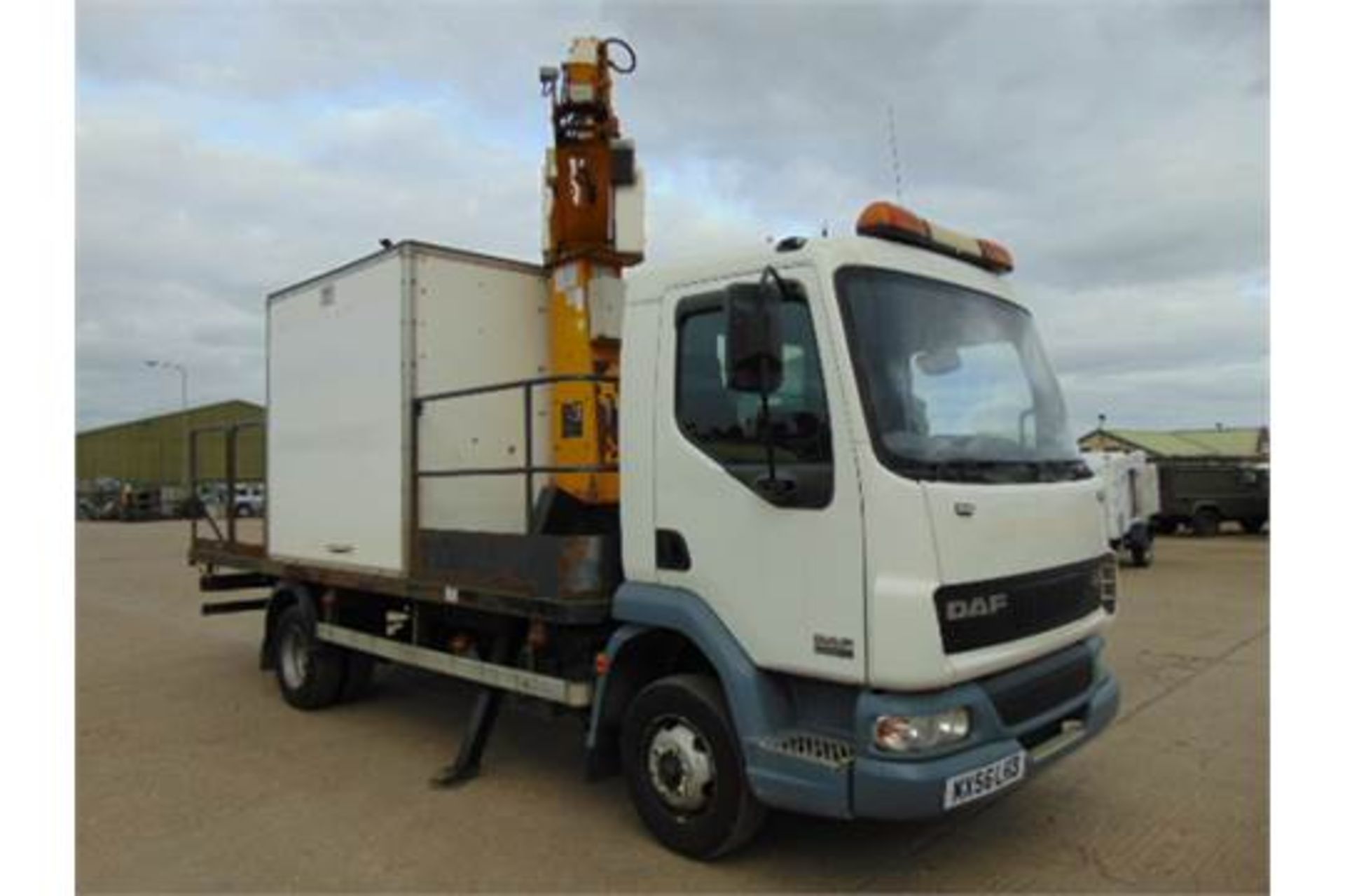 DAF 45.150 C/W Versalift 38NF Aerial Work Platform - Image 4 of 31