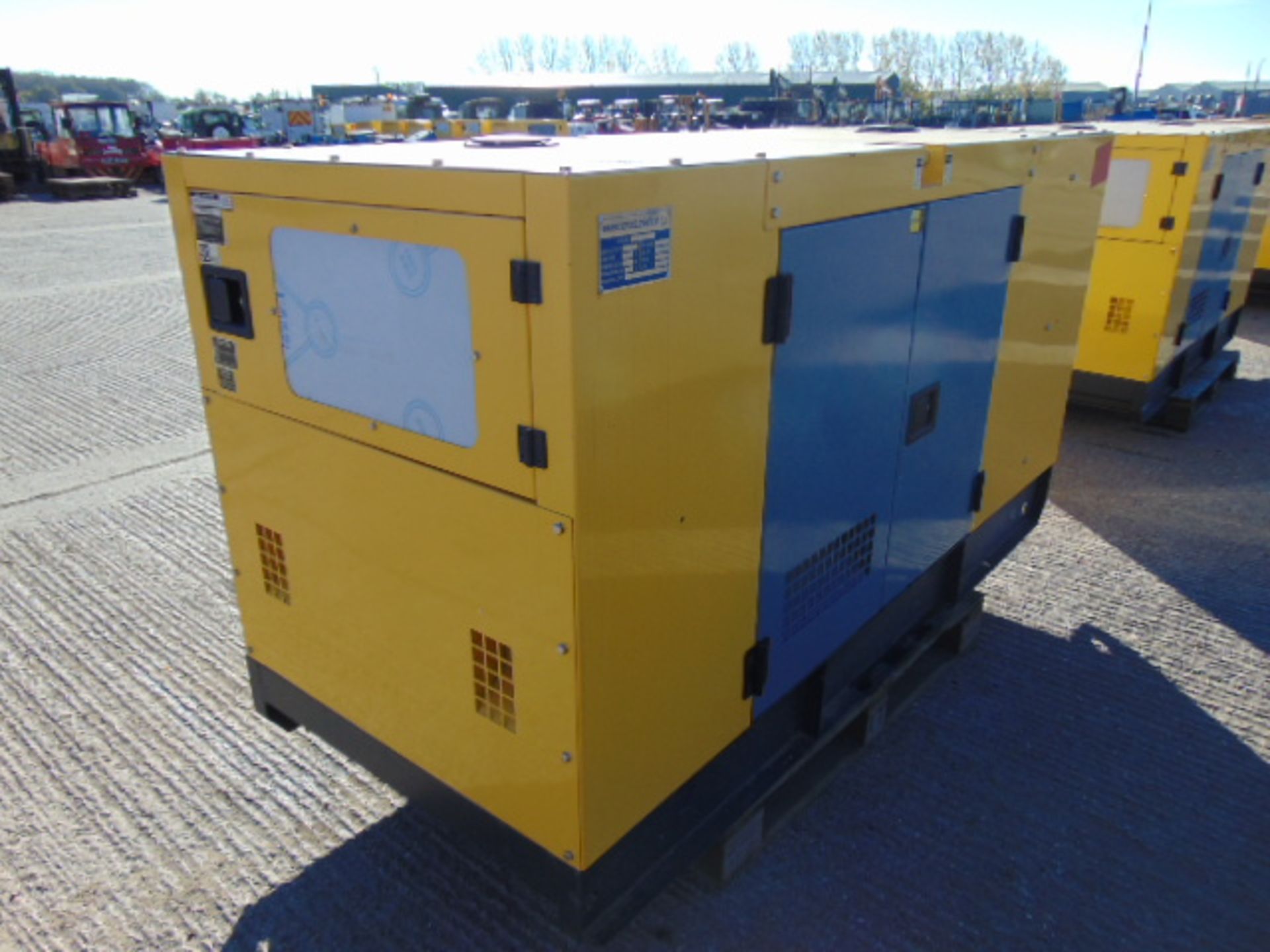 UNISSUED WITH TEST HOURS ONLY 70 KVA 3 Phase Silent Diesel Generator Set - Bild 3 aus 15