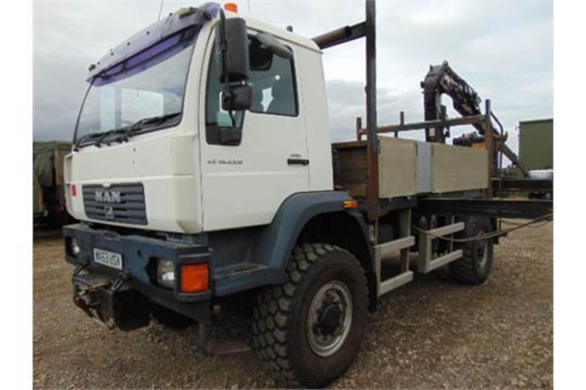 Man LE18.220 4x4 Dropside complete with Atlas 120.2E Crane and H14P SuperWinch - Image 8 of 36