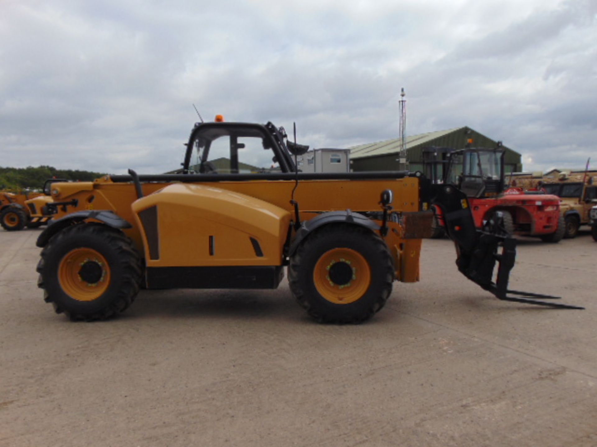 2014 Caterpillar TH414C GC 3.6 ton Telehandler - Image 11 of 23