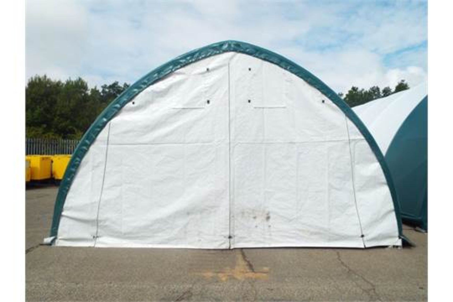 Heavy Duty Peak Storage Shelter 20'W x 30'L x 12' H P/No 203012QX-8P - Bild 3 aus 6