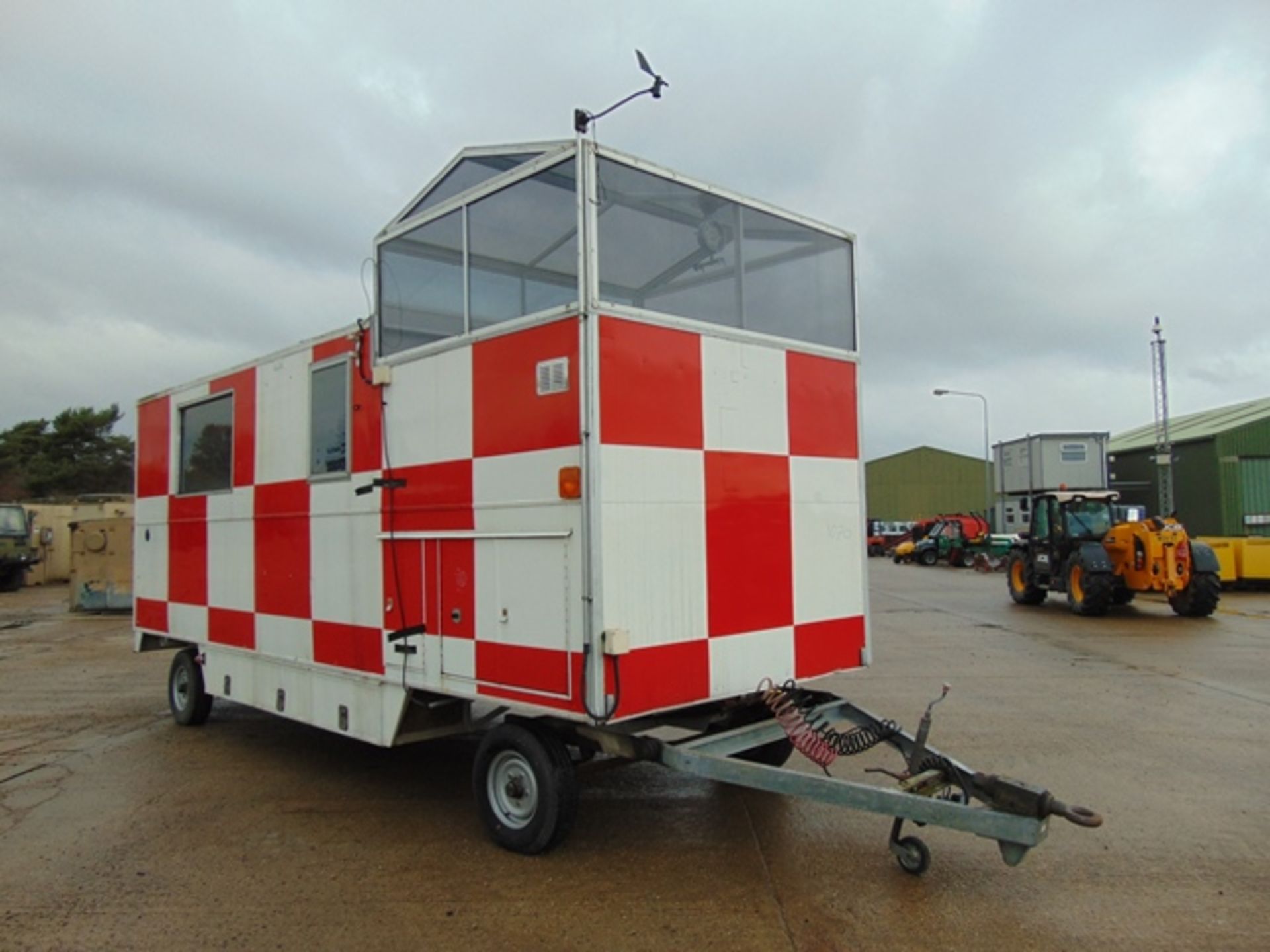 Royal Air Force Mobile Observation and Command Centre - Image 3 of 27