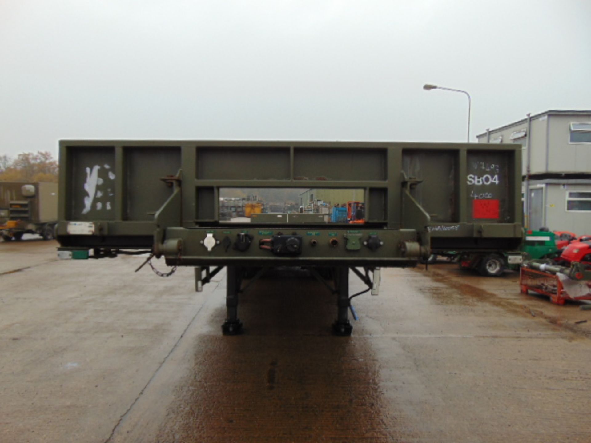 2002 Oldbury Tri Axle Sliding Deck Plant Trailer - Image 8 of 23