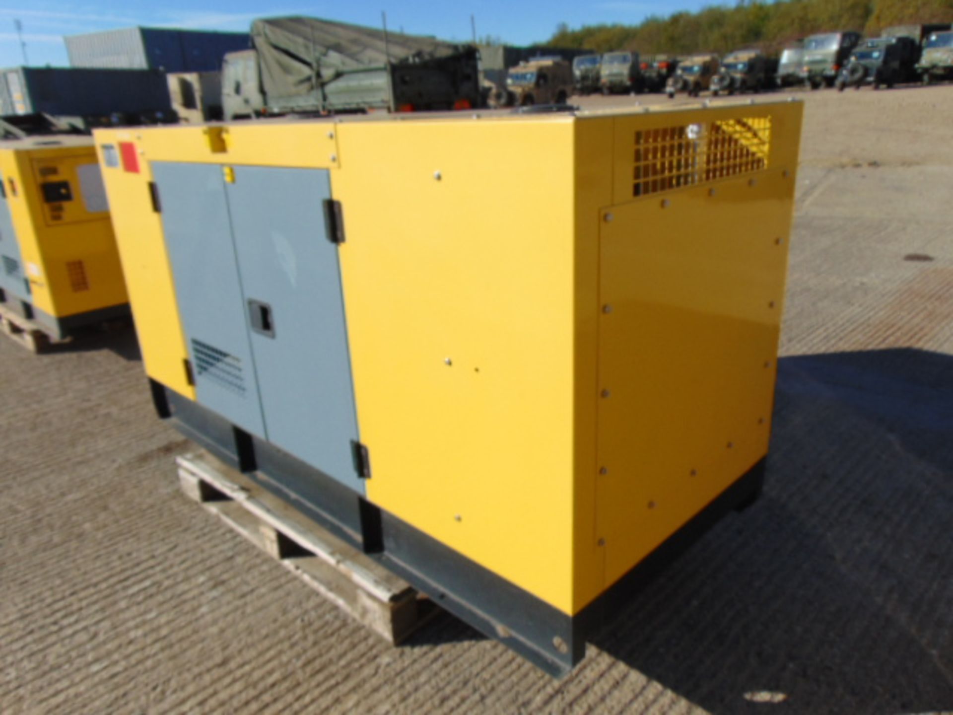 UNISSUED WITH TEST HOURS ONLY 50 KVA 3 Phase Silent Diesel Generator Set - Bild 2 aus 15