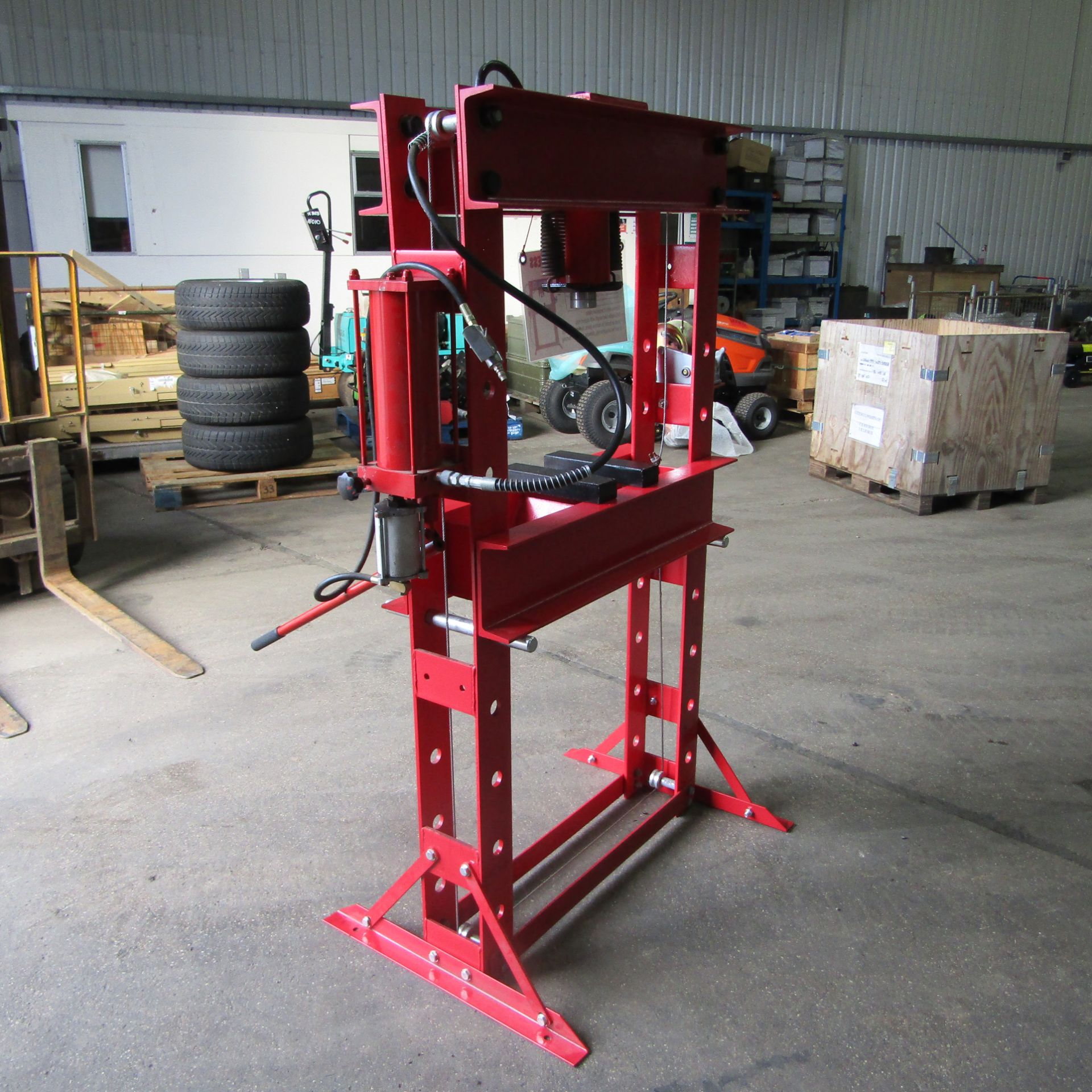 ** BRAND NEW ** Amdel 50 TON Hydraulic Shop Press - Image 4 of 13