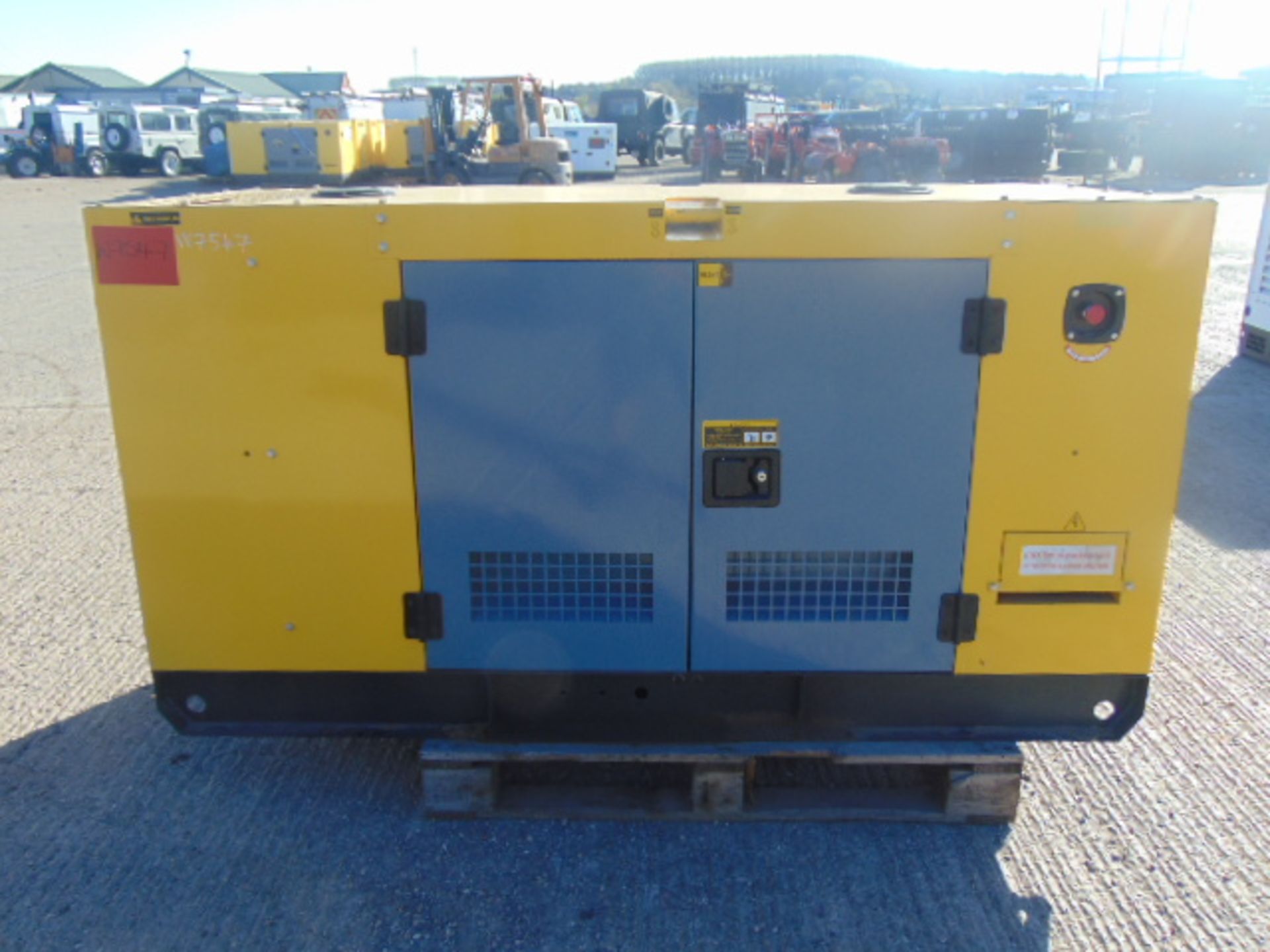 UNISSUED WITH TEST HOURS ONLY 25 KVA 3 Phase Silent Diesel Generator Set - Image 5 of 17