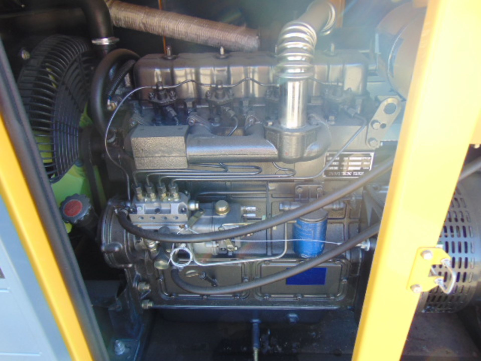 UNISSUED WITH TEST HOURS ONLY 50 KVA 3 Phase Silent Diesel Generator Set - Bild 10 aus 15