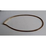 A boxed 14ct yellow gold snake necklace, 40 cm, 14.69g