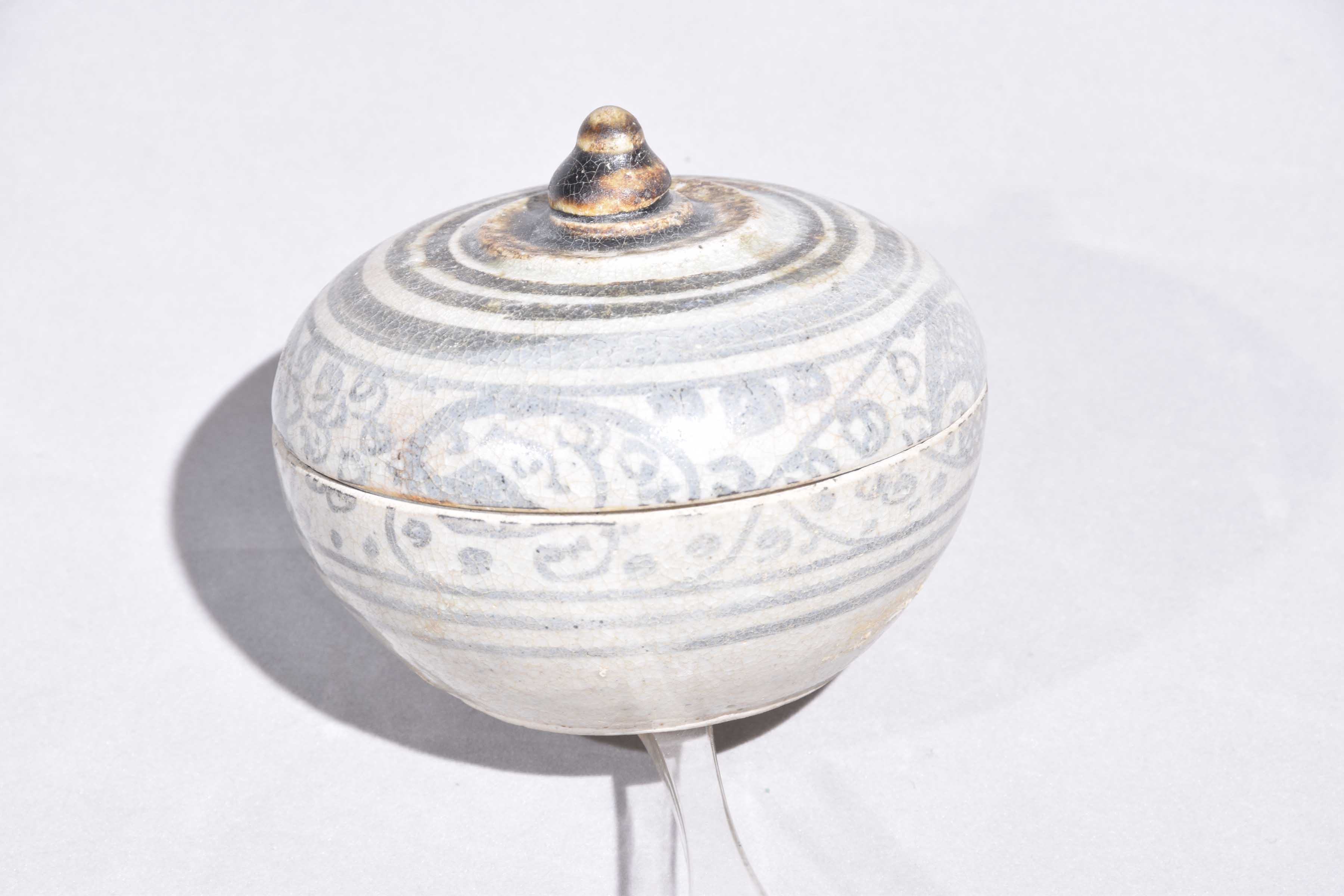 A collection of Chinese glazed porcelaneous ware, - Image 4 of 18