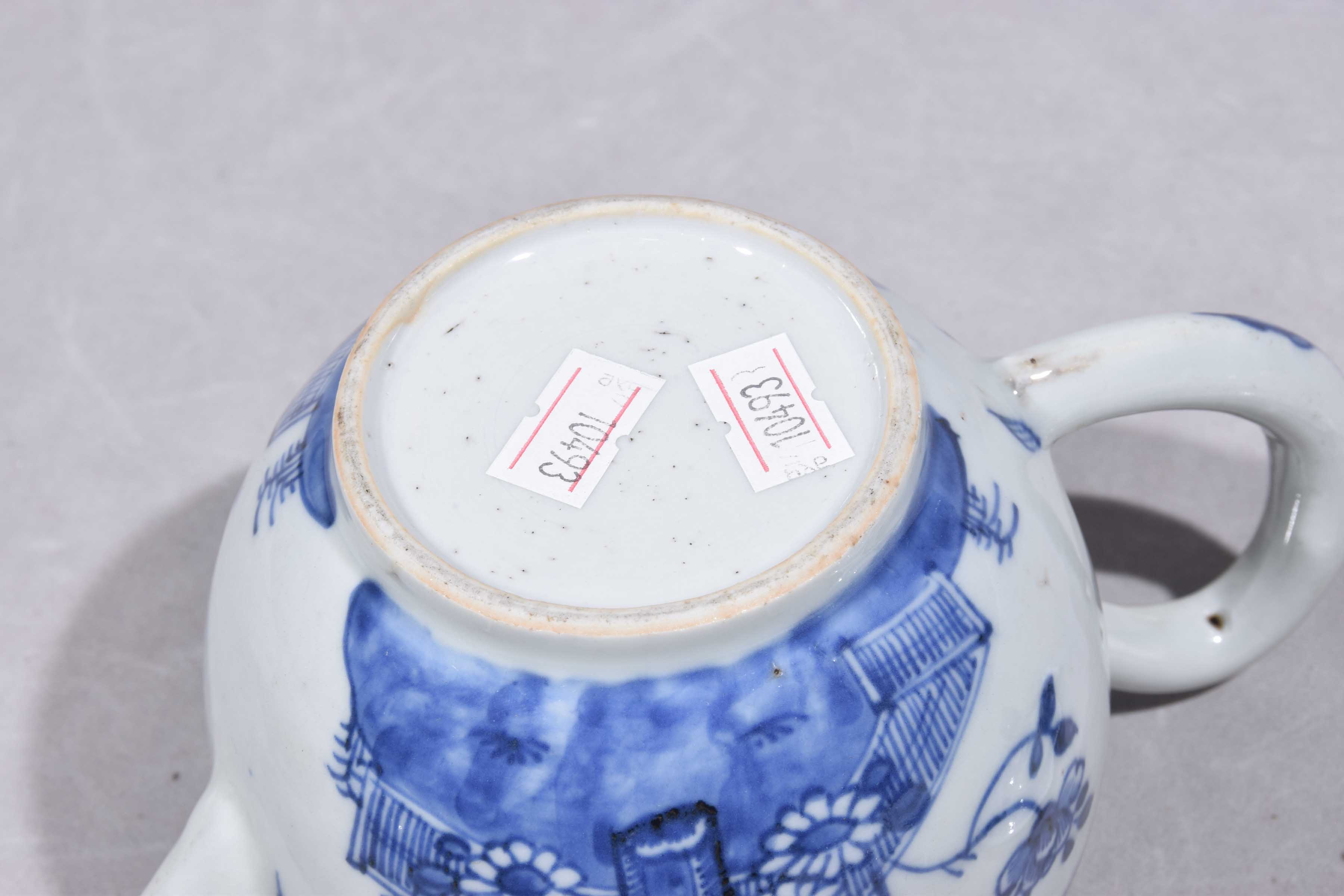 A Chinese Qianlong period blue and white teapot Of rounded form, - Image 2 of 7