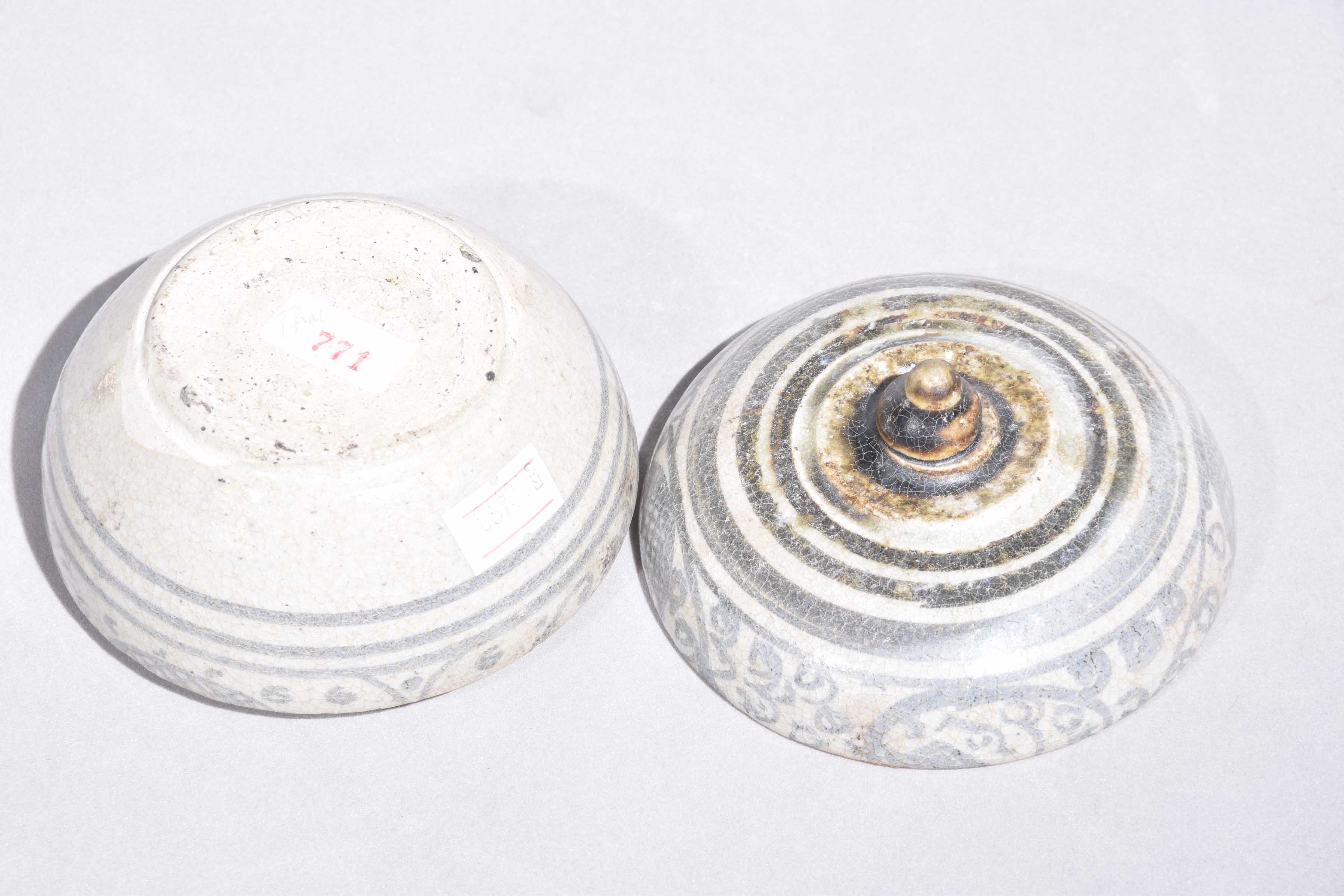 A collection of Chinese glazed porcelaneous ware, - Image 6 of 18