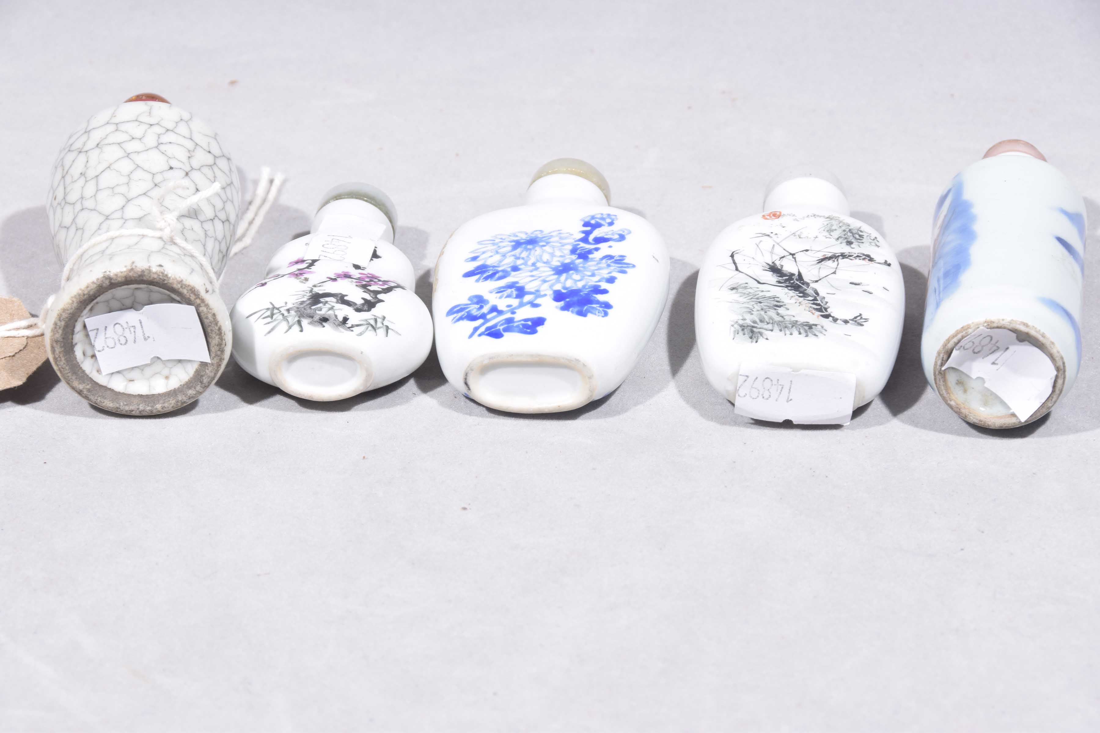 A small group of 19th Century and later Chinese porcelain snuff bottles To include a grey crackle - Image 2 of 4