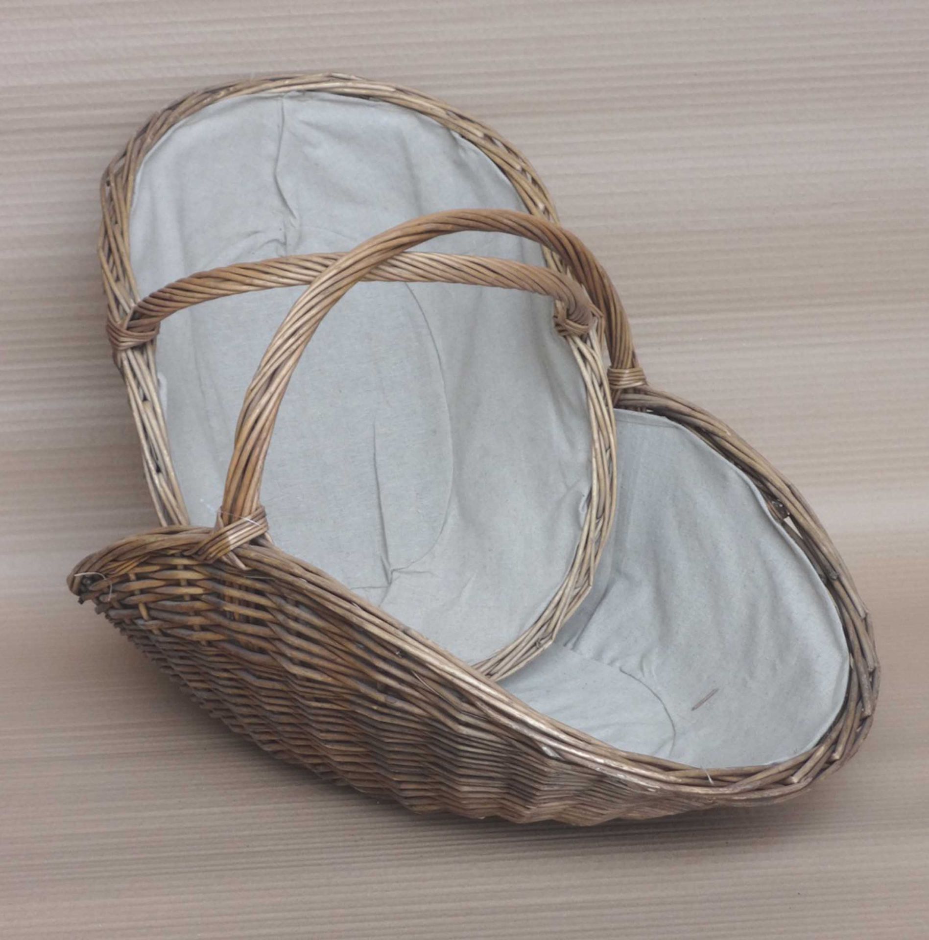 Set two lined log baskets with handles, 40x48x65cm.