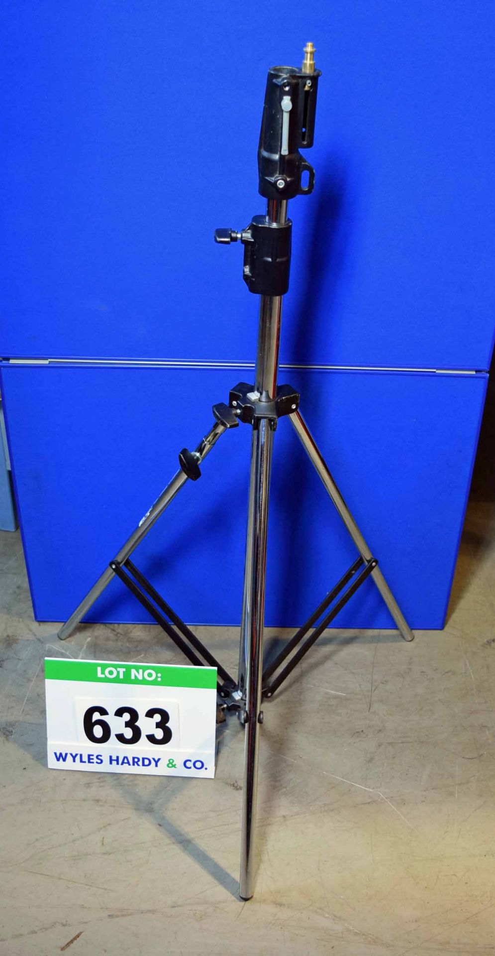 A MANFROTTO MA008CSU Steel Junior Cine Stand with Level Leg