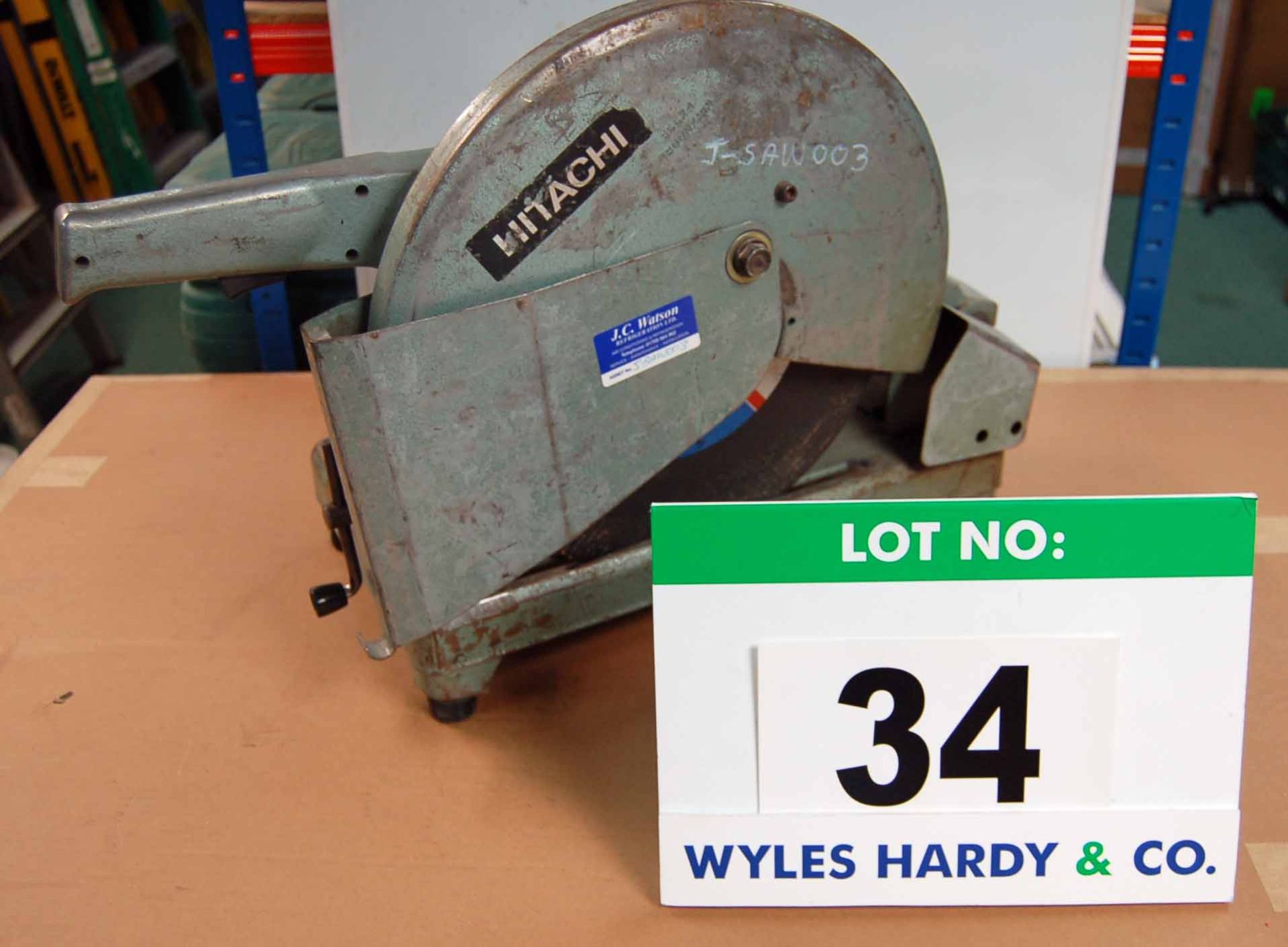 A HITACHI HV-14 355mm Cut-Off Saw, 110V