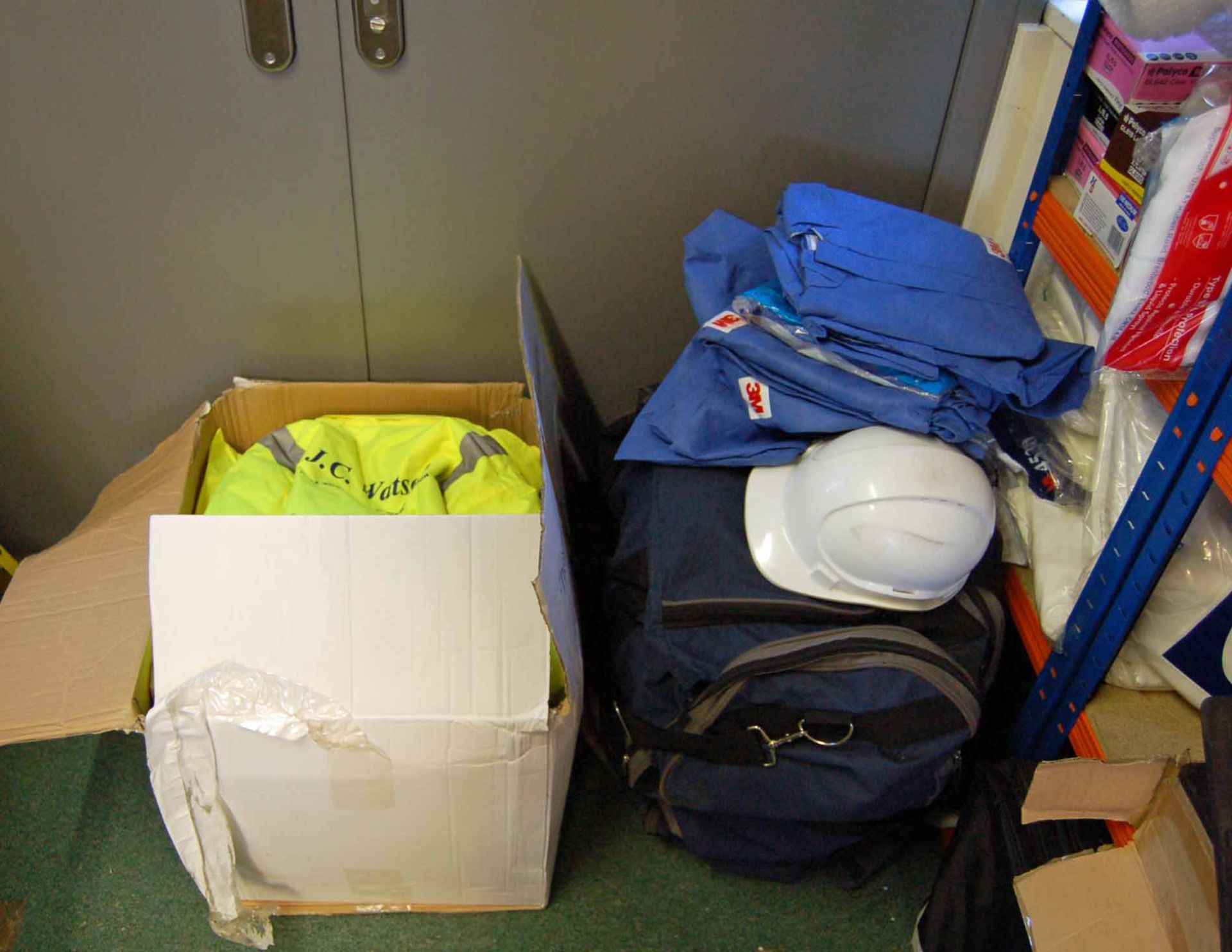 A Quantity of PPE Equipment and Consumables including Disposal Overalls, HiVis Jackets, Latex & - Image 2 of 5