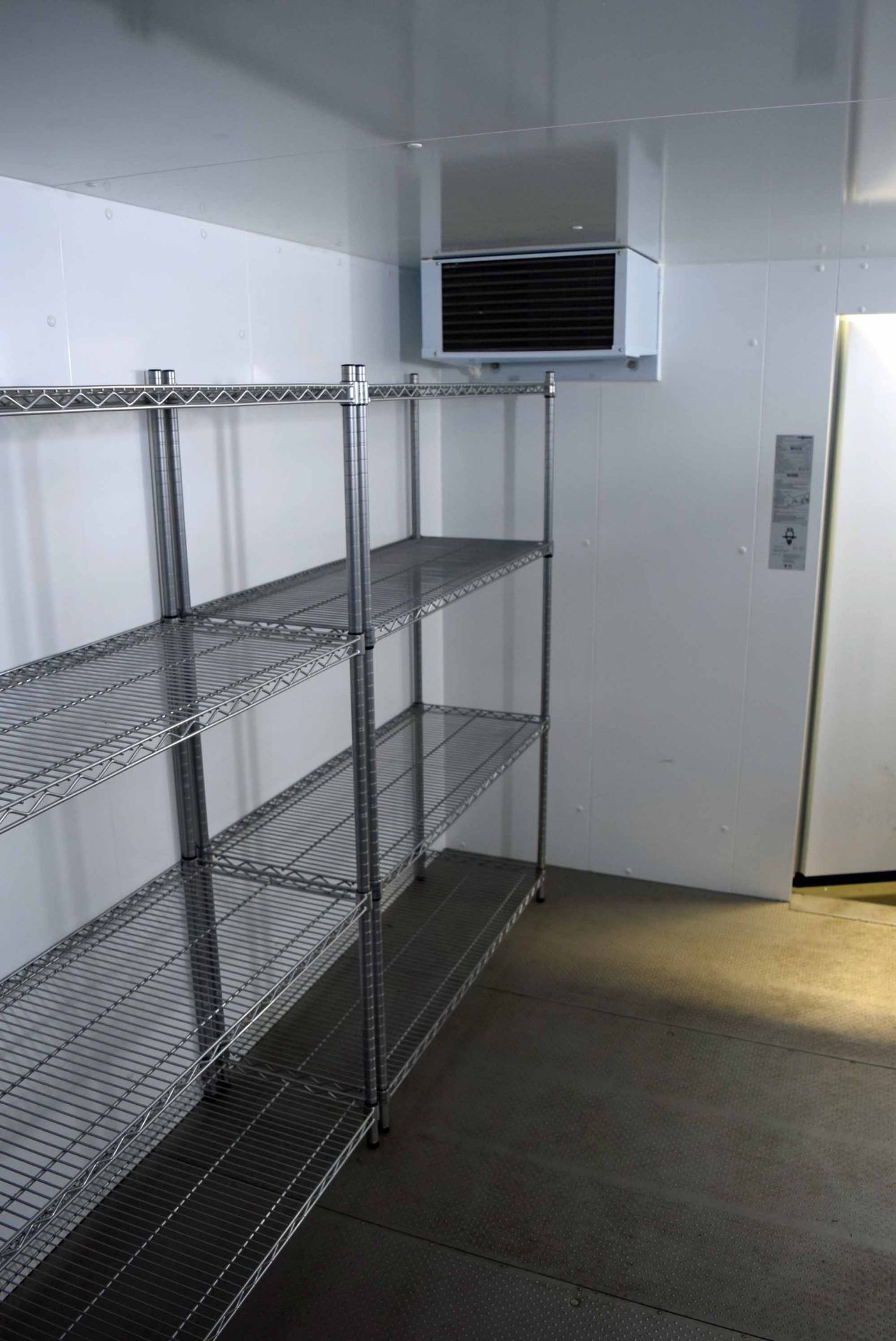 A VIESSMANN Free Standing Modular Walk-In Cold Room and Freezer Room having Two Doors to Chiller - Image 5 of 8